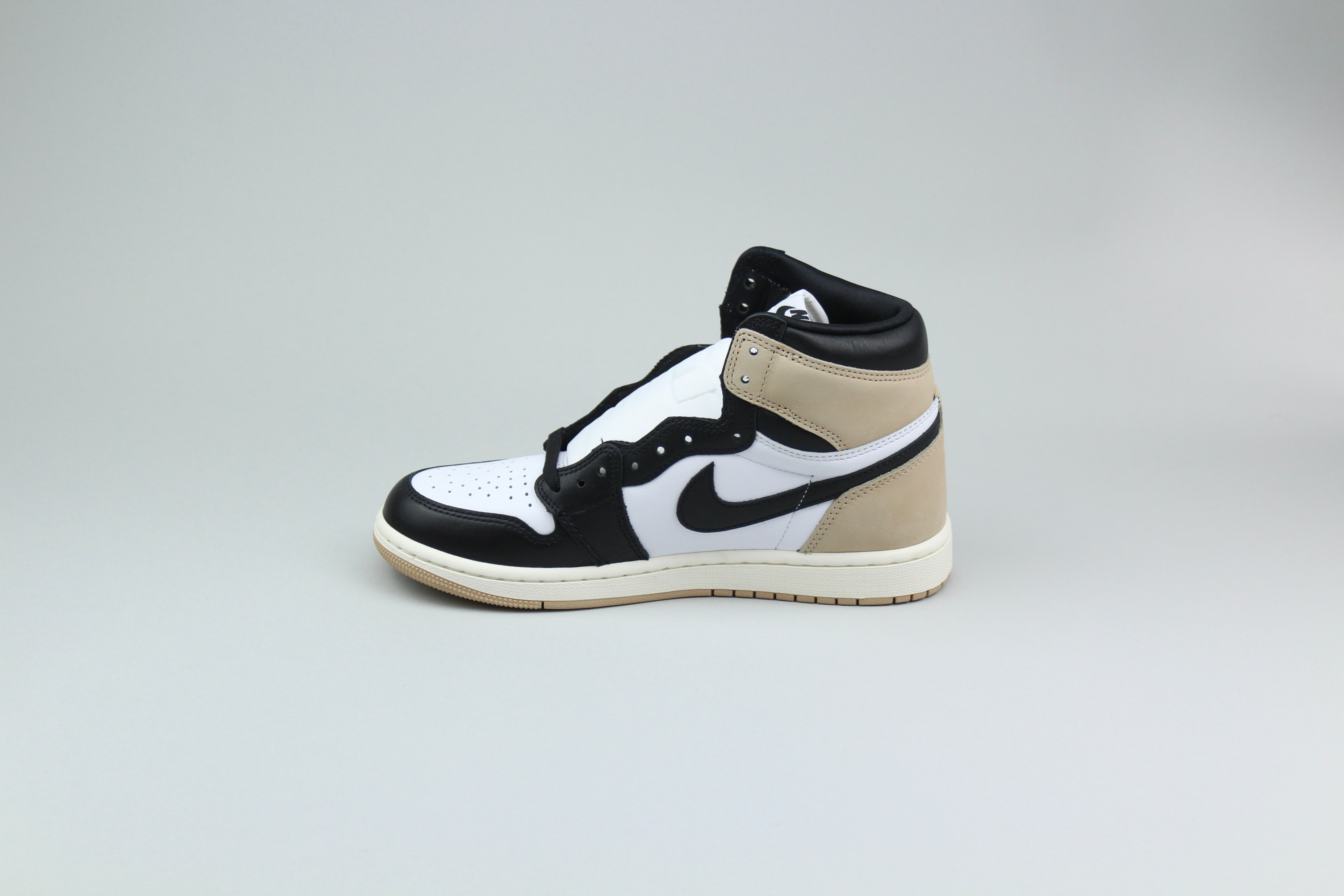 Jordan 1 Retro High OG 'Latte'-8806725091658-The Attic