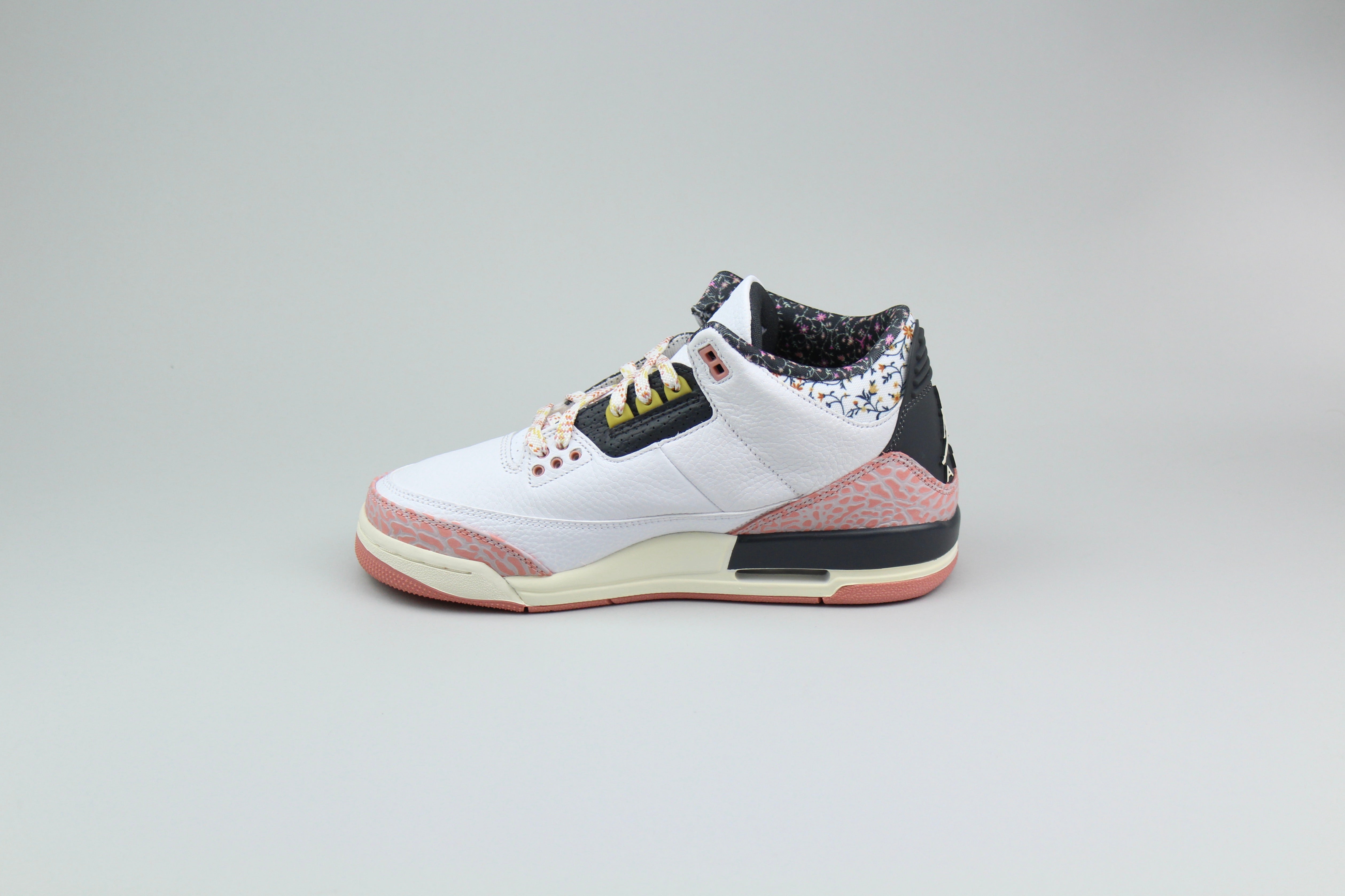 Air Jordan 3 'Vintage Floral' (GS)-9469472899402-The Attic