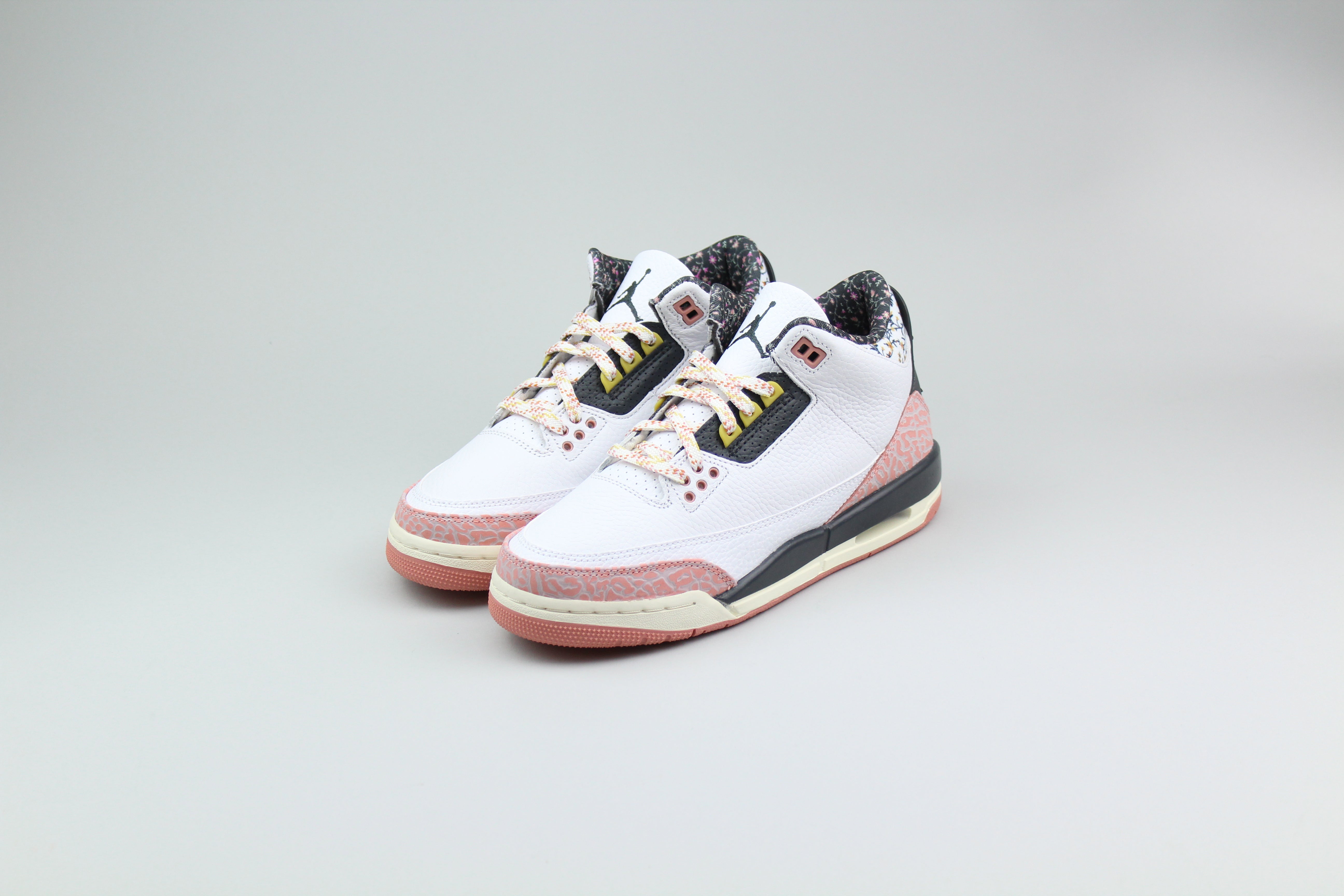 Air Jordan 3 'Vintage Floral' (GS)-9469472899402-The Attic