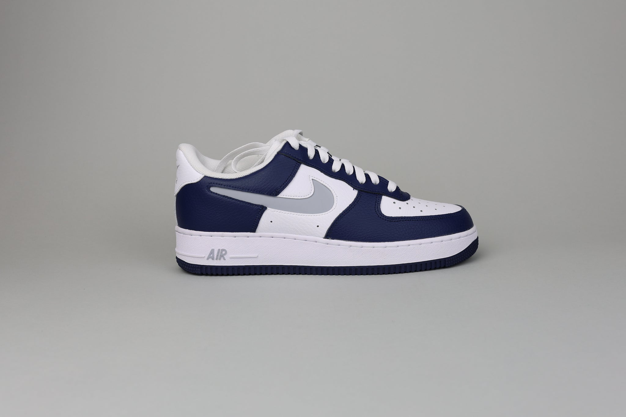 nike air force 1 low white navy
