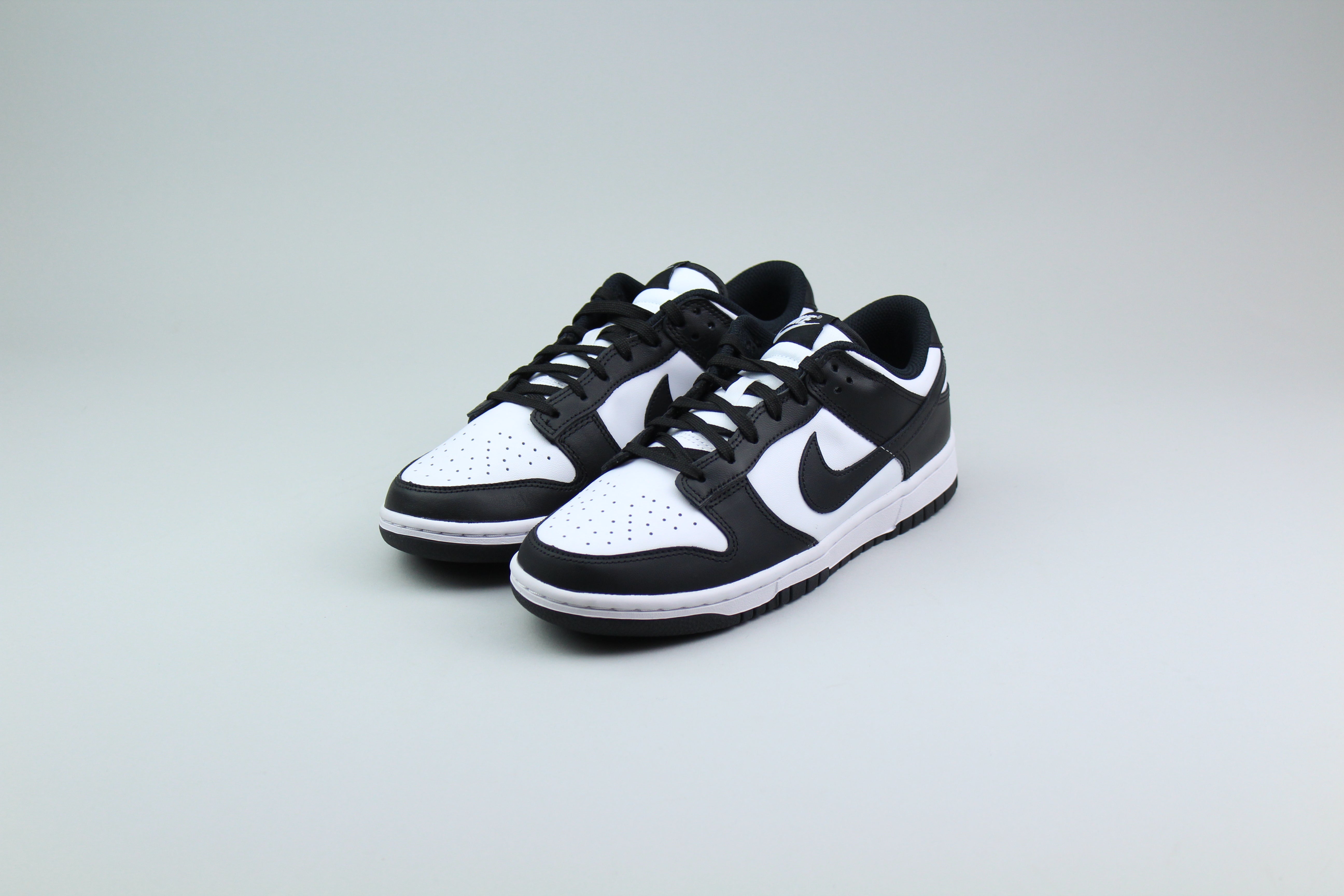 Nike Dunk Low Retro Panda (Women's) - Size 40 (ARCHIVE)-9517415203146-The Attic