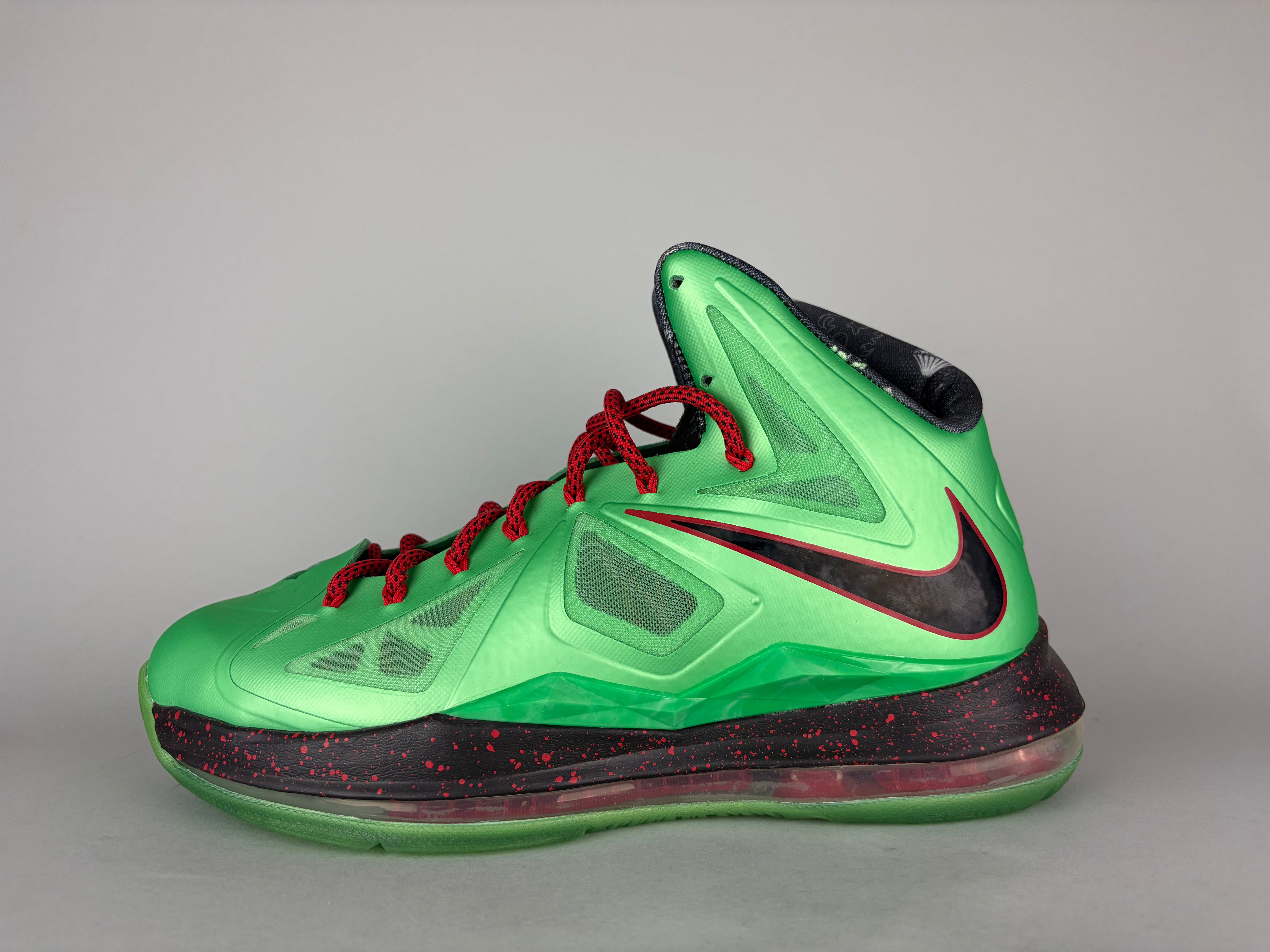 Nike LeBron 10 ‘Cutting Jade’ - Size 42.5 (ARCHIVE)