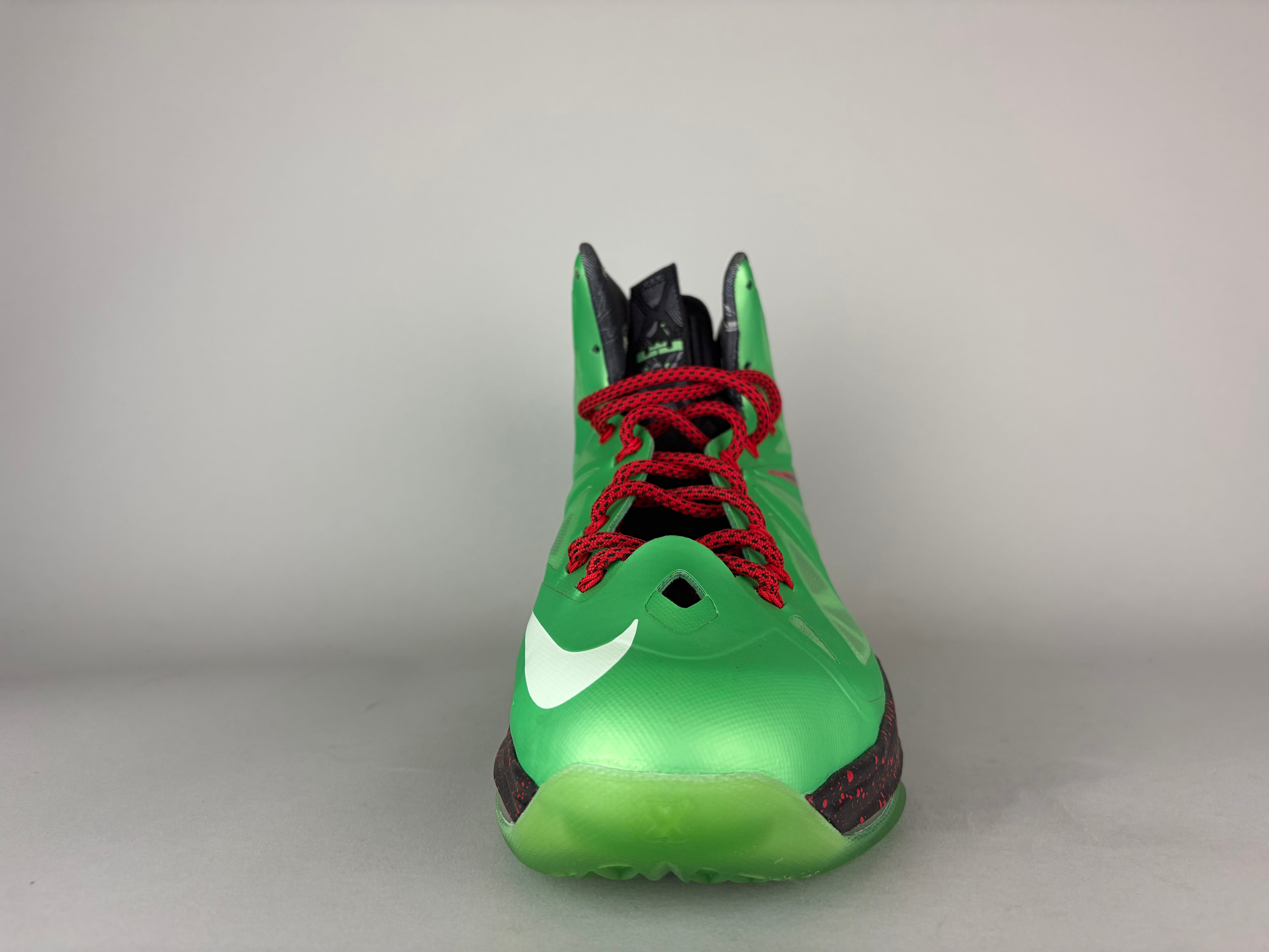 Nike LeBron 10 ‘Cutting Jade’ - Size 42.5 (ARCHIVE)