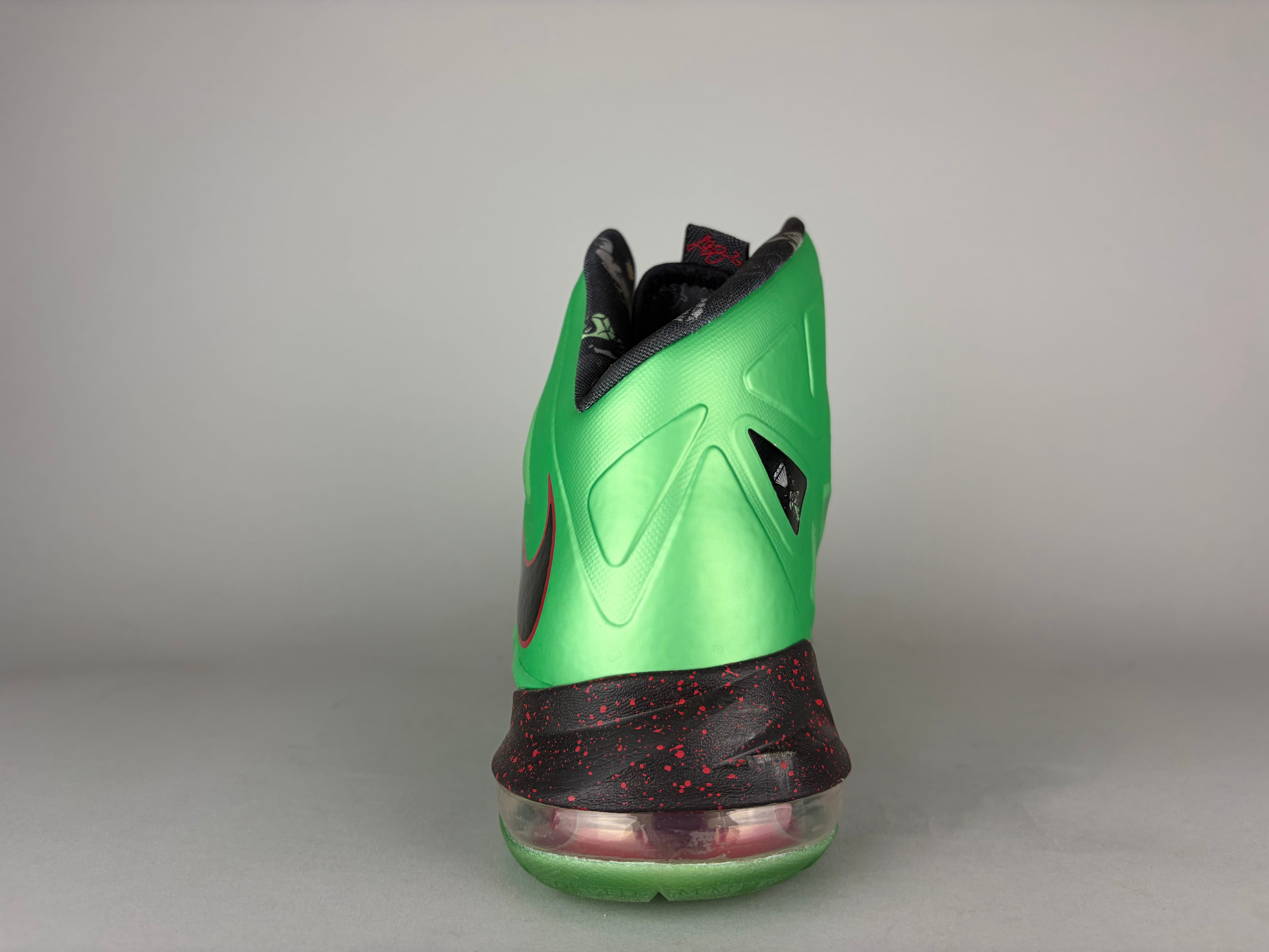 Nike LeBron 10 ‘Cutting Jade’ - Size 42.5 (ARCHIVE)