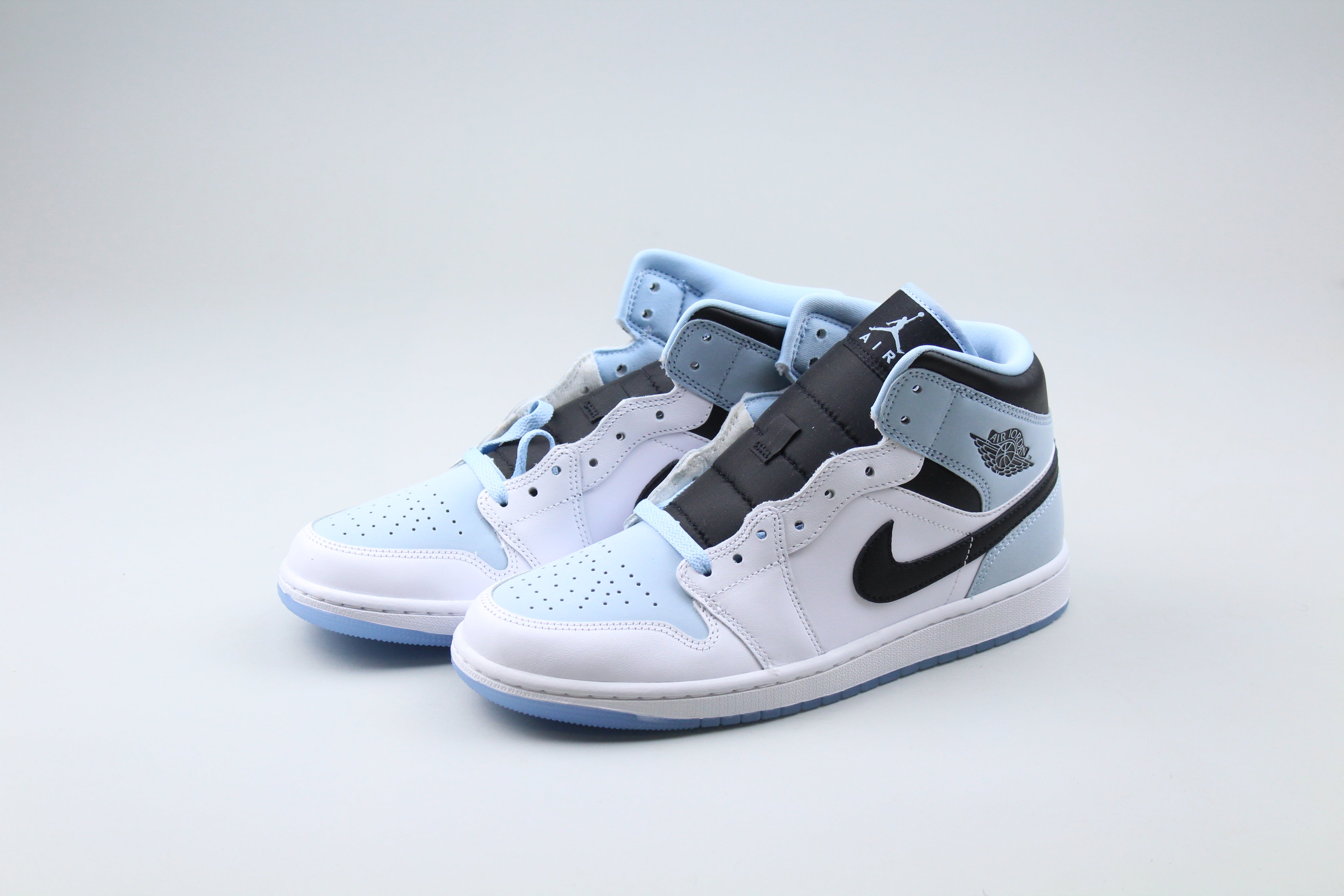Jordan 1 Mid SE Ice Blue (2023)-8582943179082-The Attic