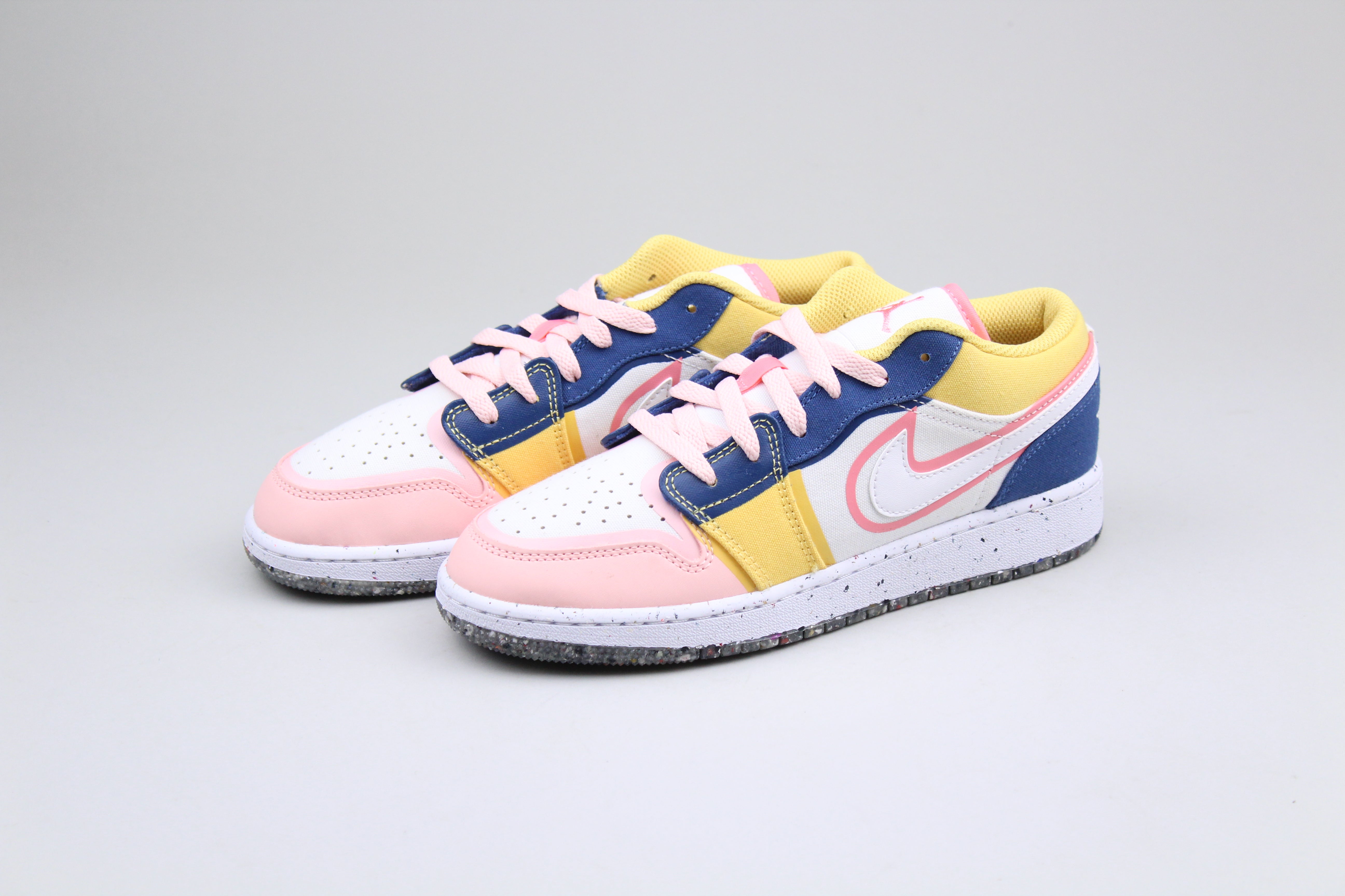 Jordan 1 Low 'Multi Canvas' (GS)-8660382974282-The Attic