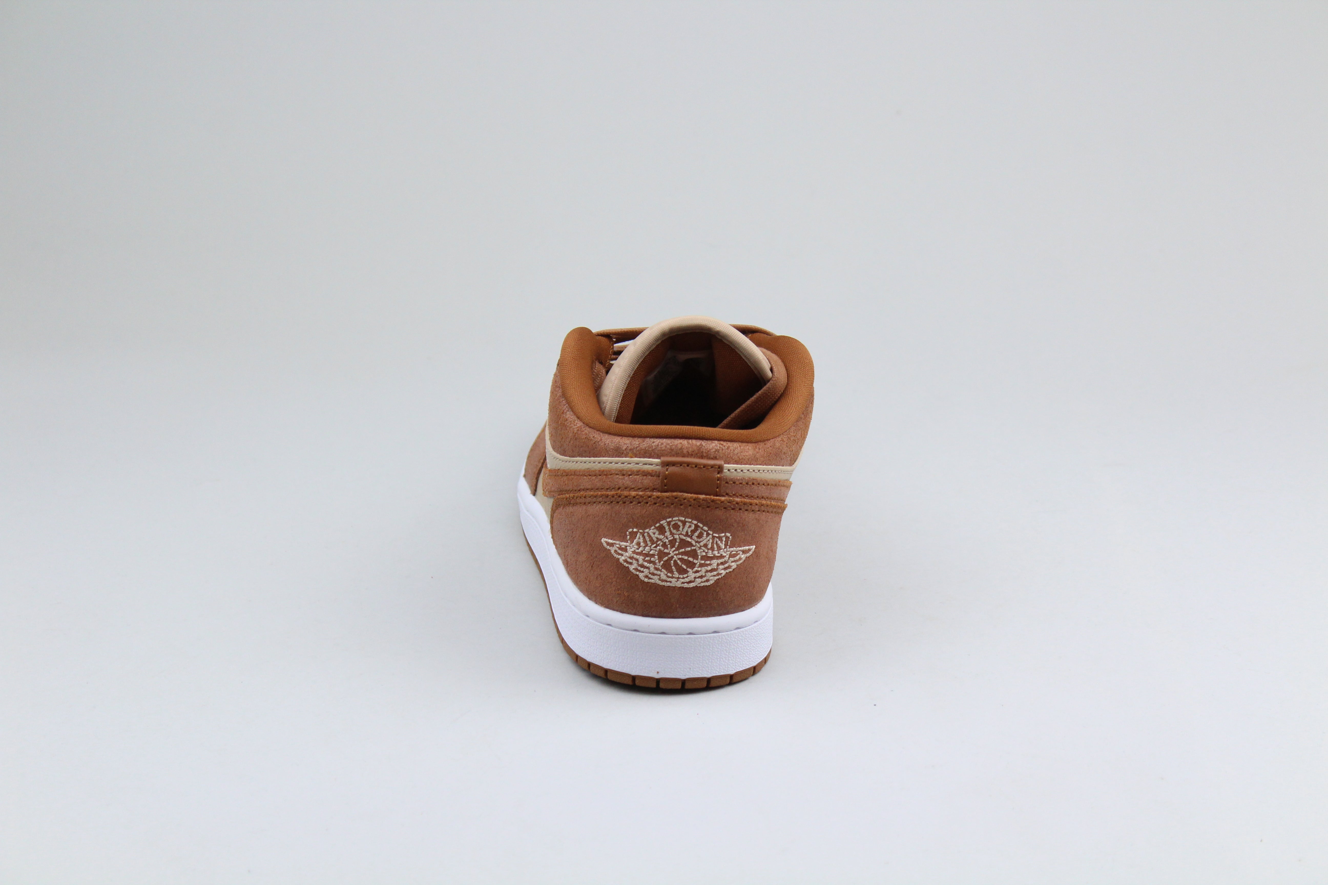 Jordan 1 Low 'Legend Coffee'-8691844514122-The Attic