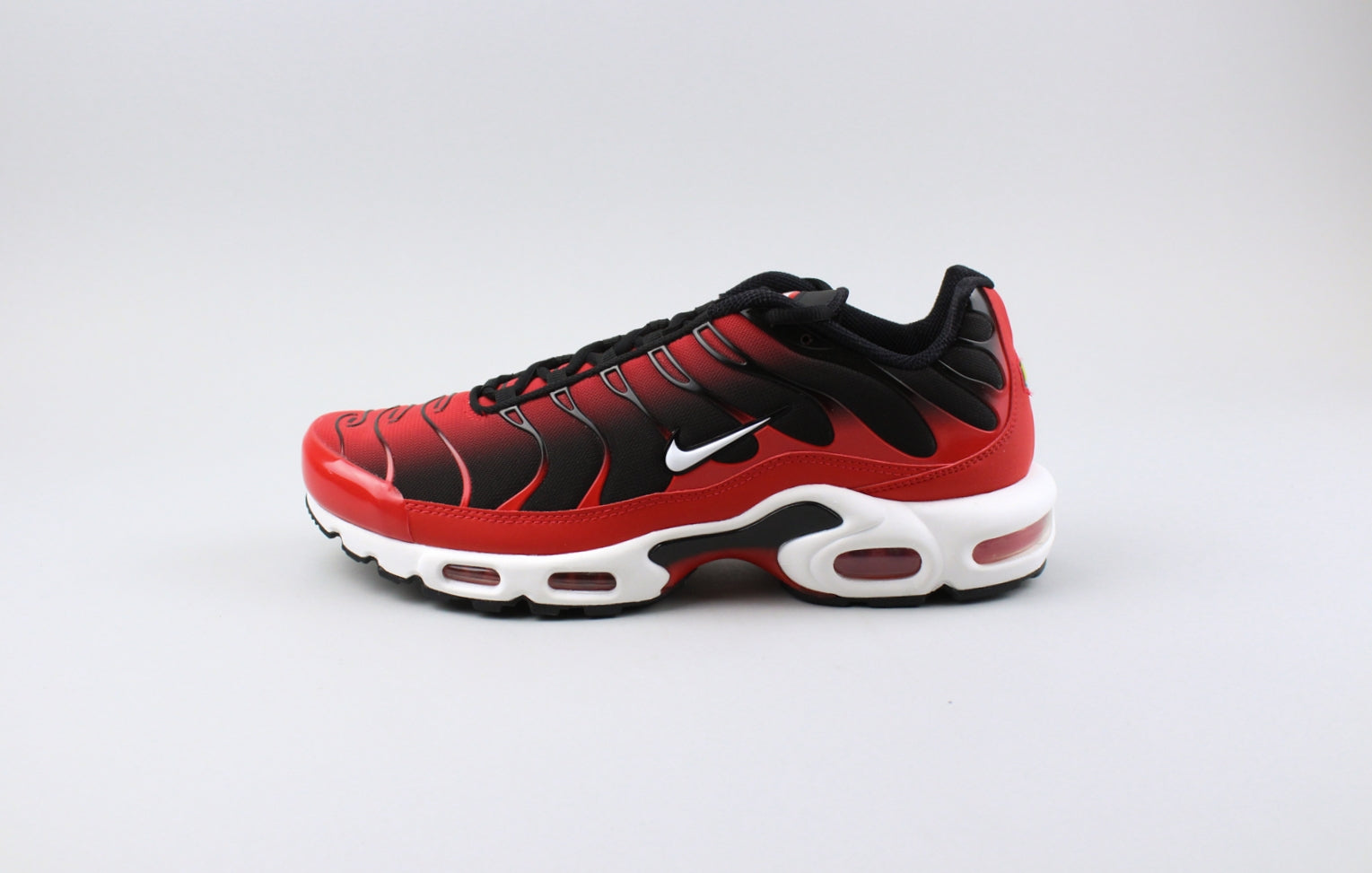 Nike Air Max Plus 'University Red'-8729172279626-The Attic