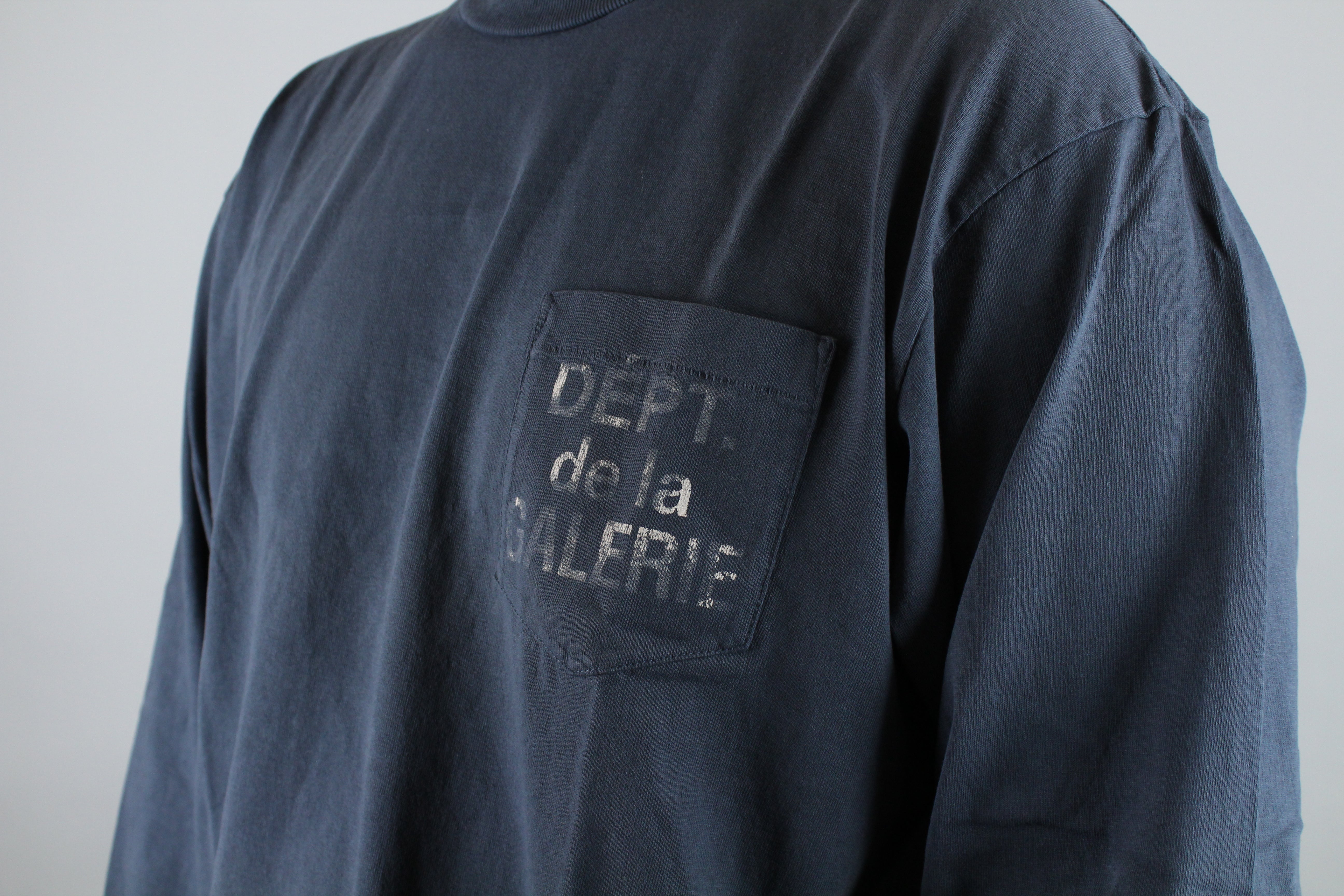 Gallery Dept. French Logo Pocket Longsleeve 'Vintage Black'-8743620641098-The Attic
