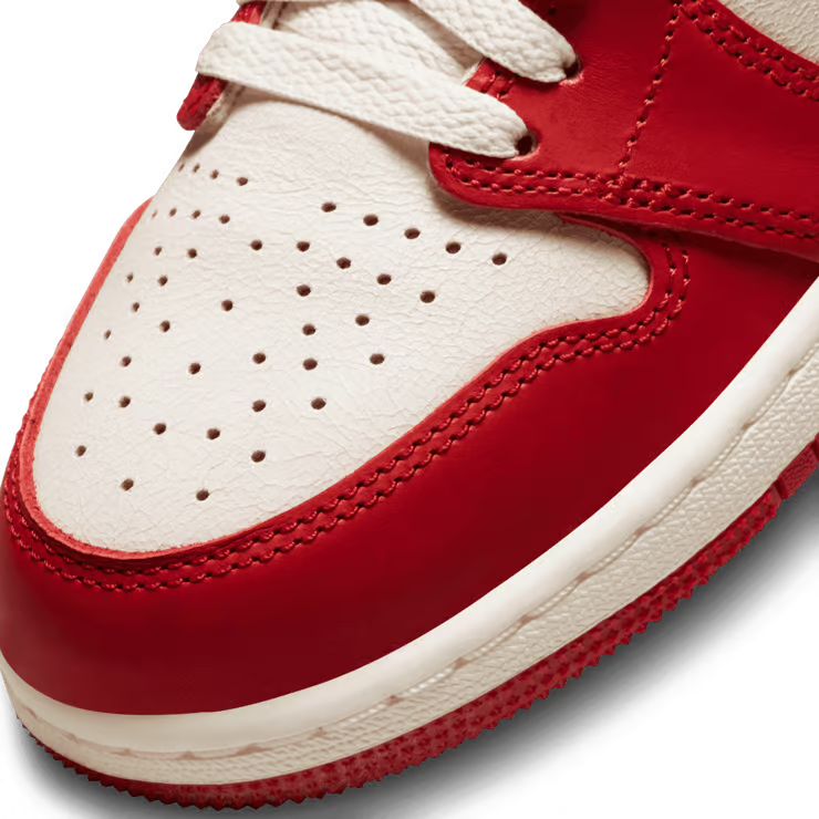 Jordan 1 Retro High OG 'Chicago Lost & Found' (GS)