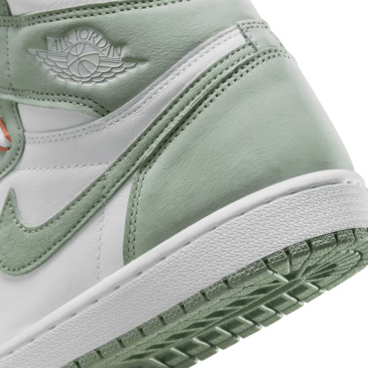 Jordan 1 Retro High OG 'Seafoam' (W)