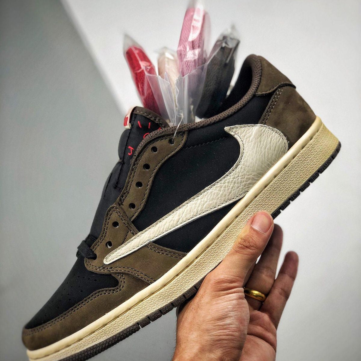 Mocha Best Ua Travis Scott Jordan UA AIR JORDAN HIGH Travis Scott Mocha  REVIEW ON FEET!