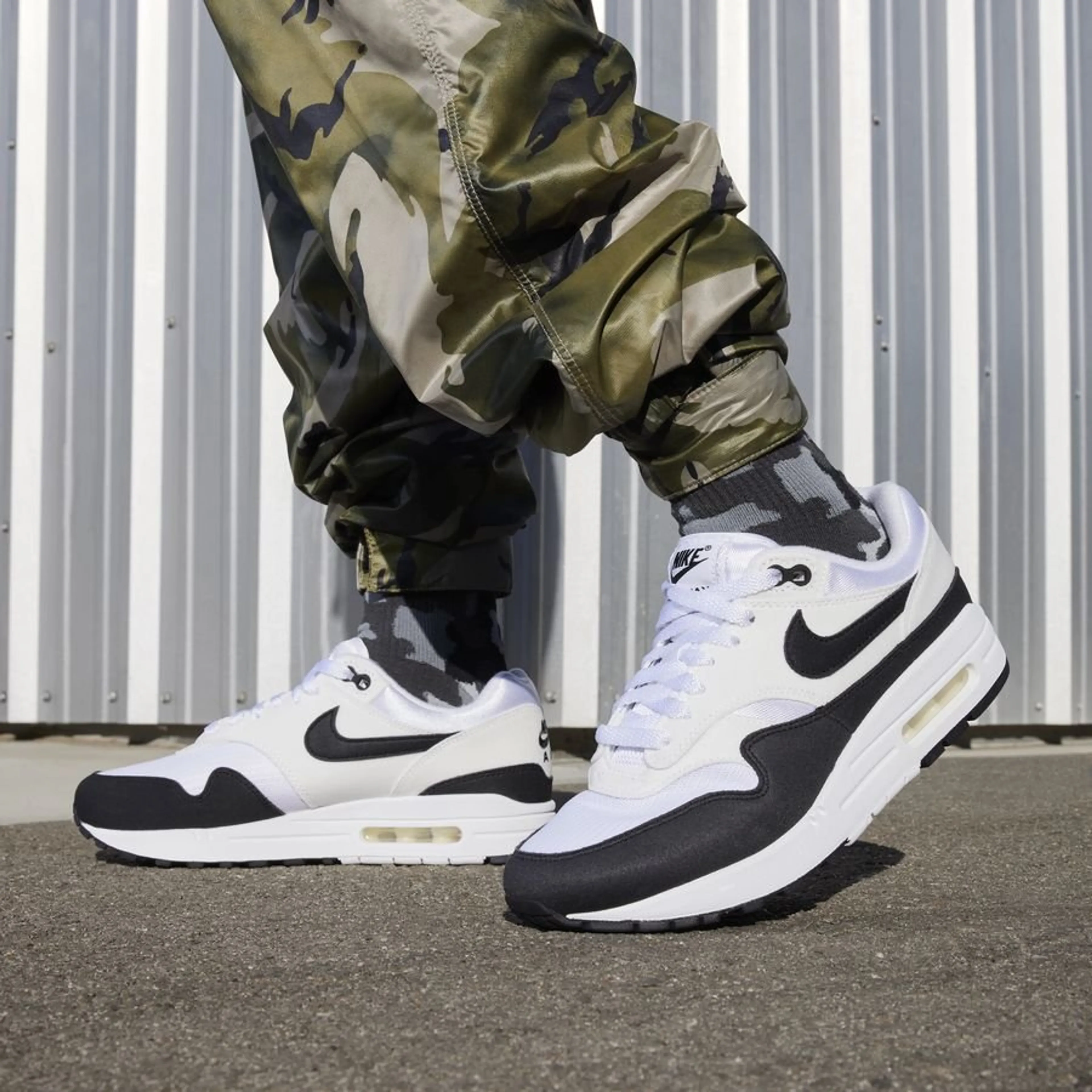 Nike Air Max 1 Essential 'White Pure Platinum Black'