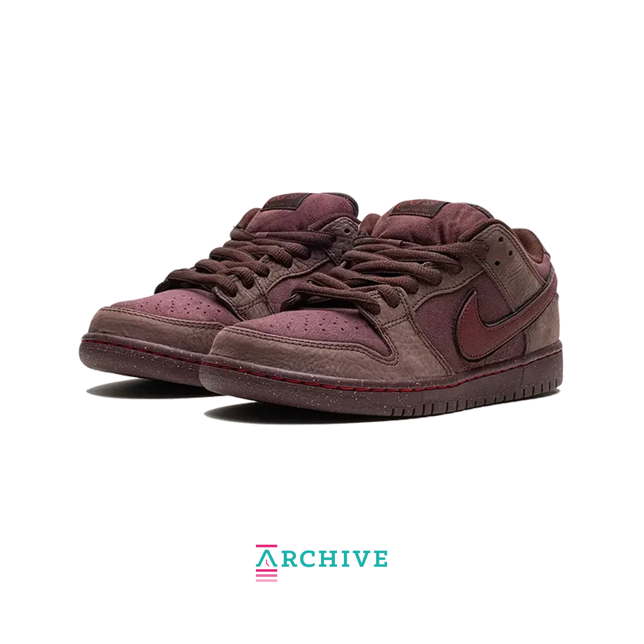 Nike Dunk Low Premium SB 'City of Love Collection - Burgundy Crush' Size 40.5 (ARCHIVE)