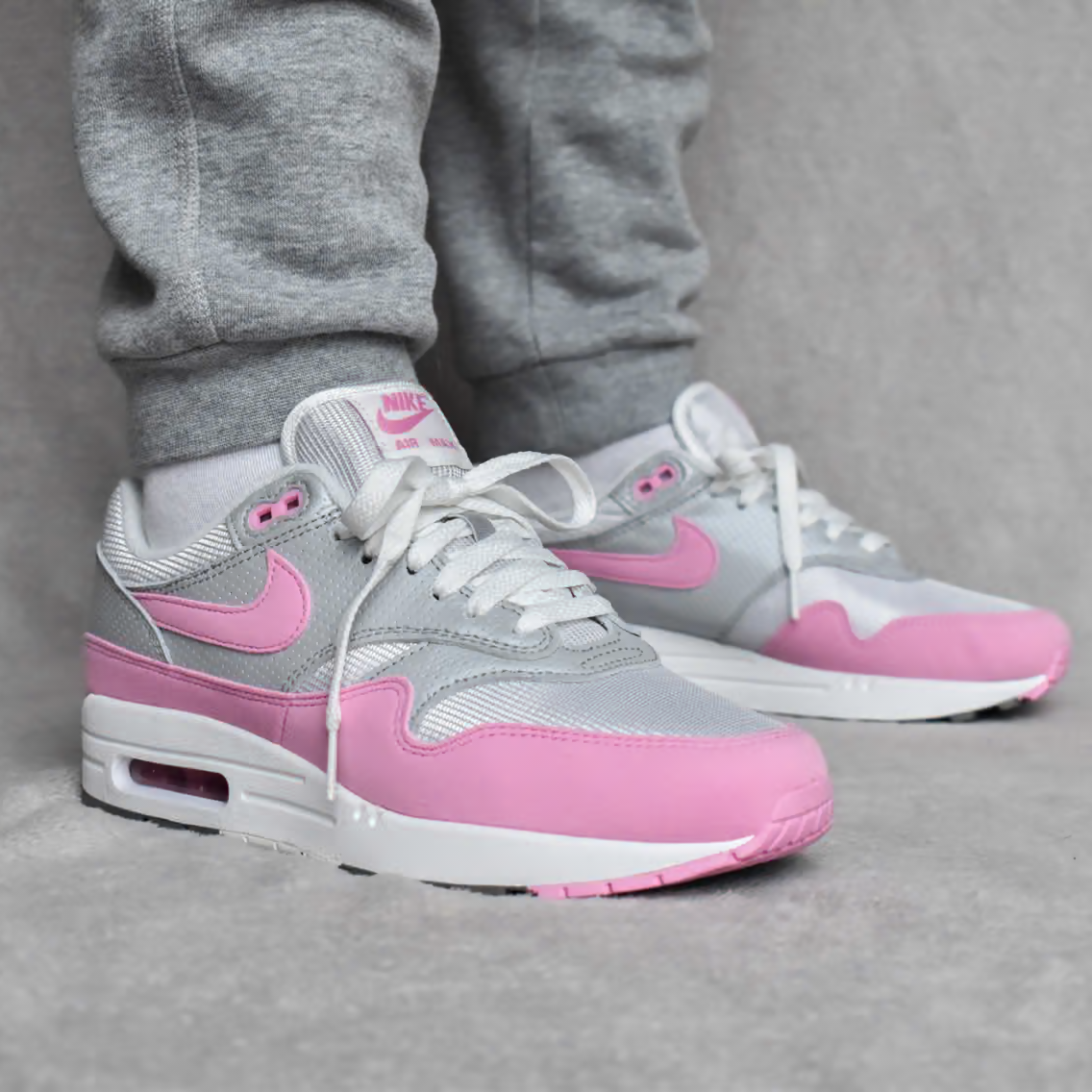 Nike Air Max 1 '87 'Metallic Platinum Pink Rise' (W) photo 8