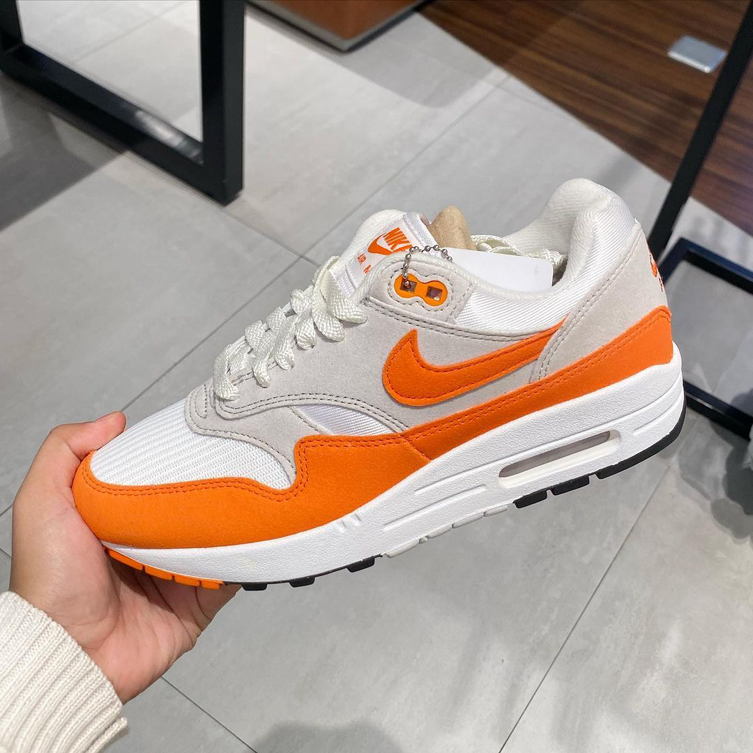 magma orange air max 1