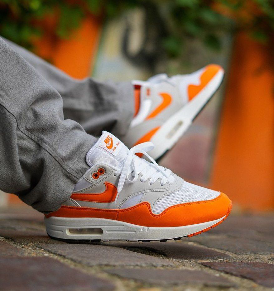 Nike Air Max 1 '87 'Safety Orange' (W)