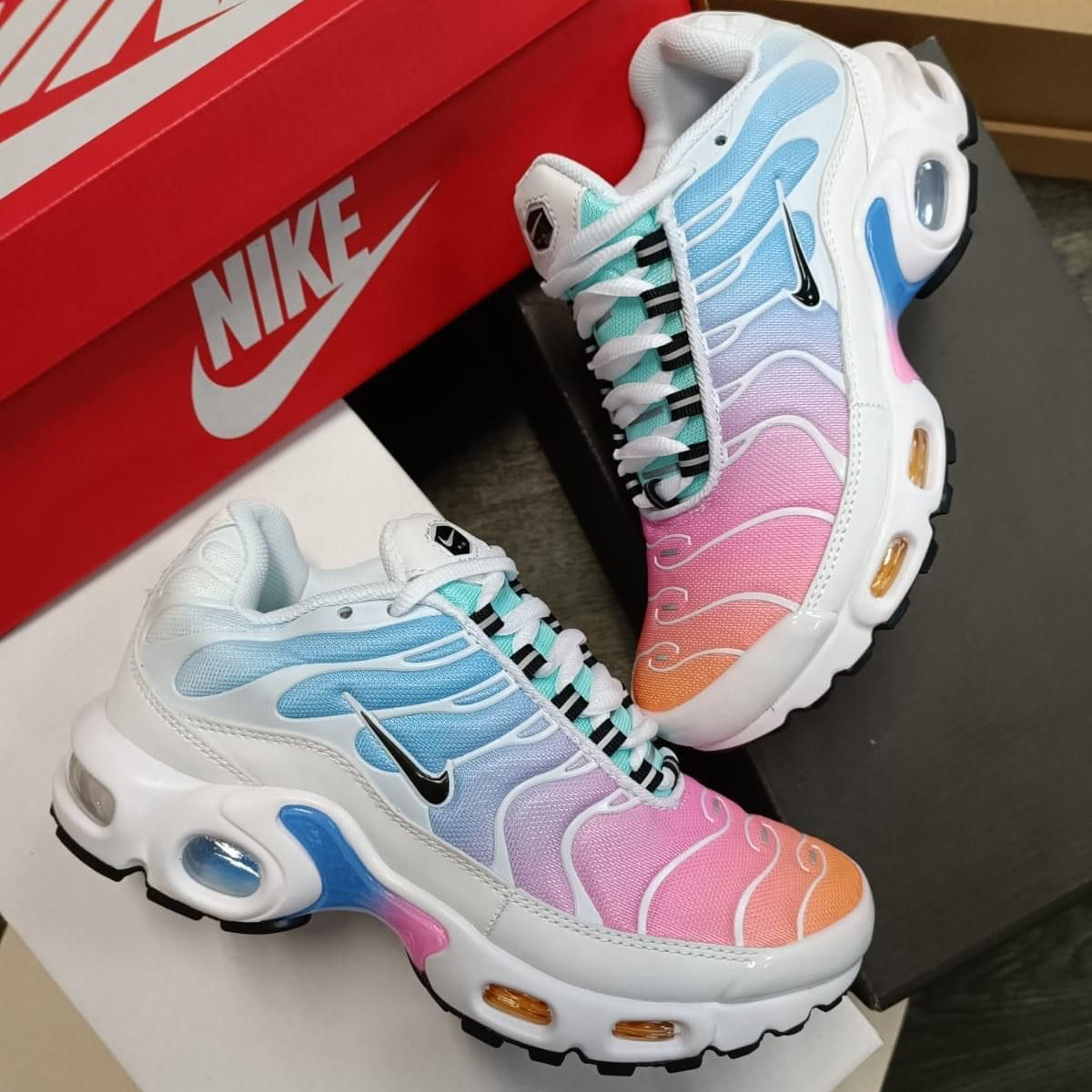 Nike Air Max Plus 'Summer Gradient' (W)