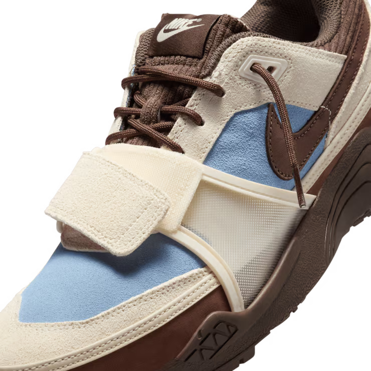 Nike Zoom Field Jaxx Travis Scott 'Leche Blue' – The Attic Nike Zoom Field Jaxx Travis Scott 'Leche Blue' – The Attic