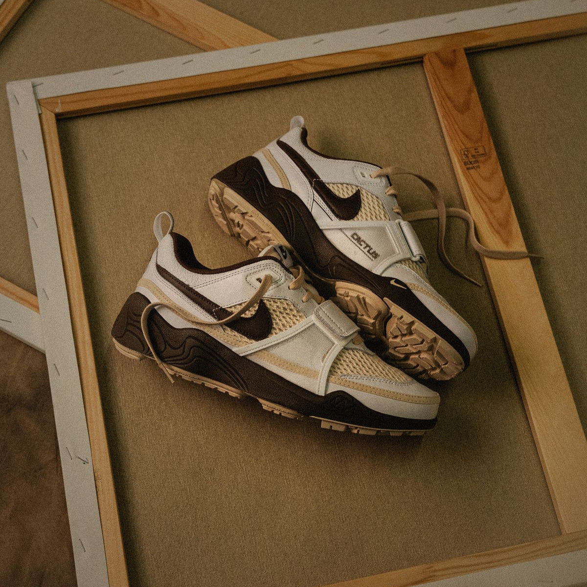 Nike Zoom Field Jaxx Travis Scott 'Light Chocolate' – The Attic
