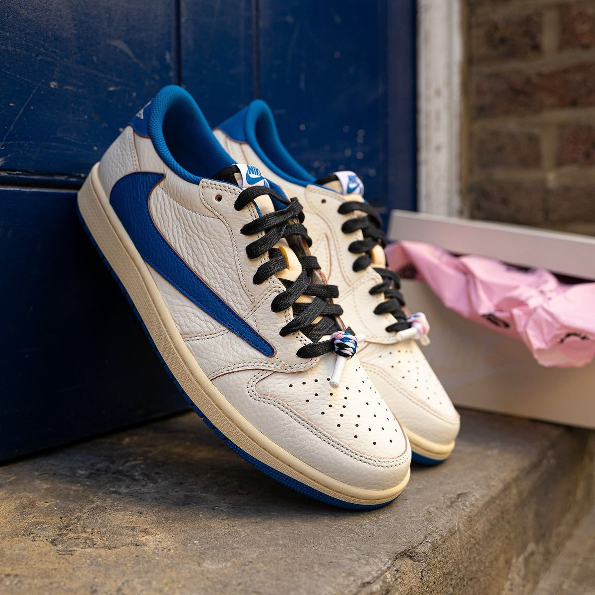 Travis Scott x fragment design x Air Jordan 1 Low OG 'Military Blue'