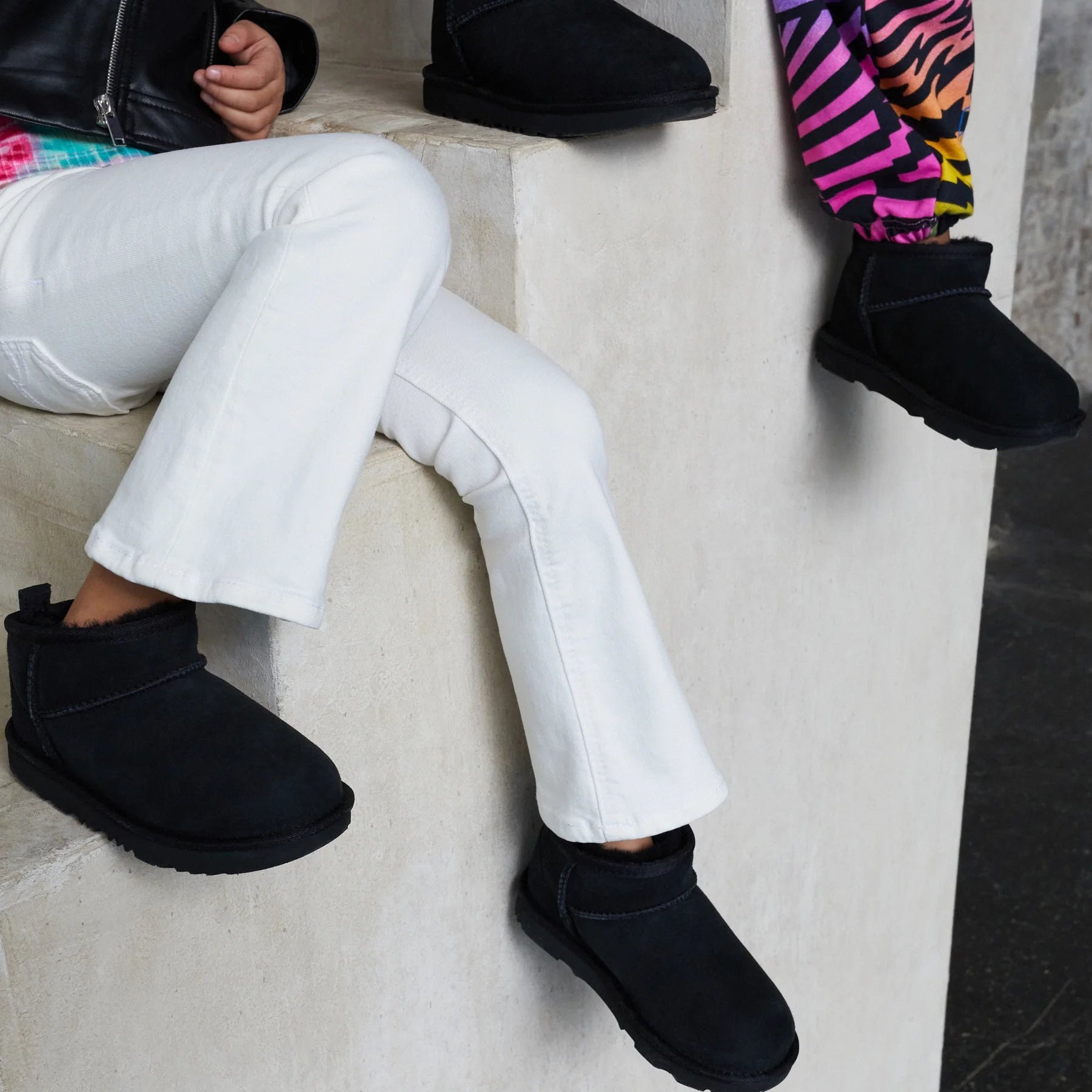 UGG Classic Ultra Mini Boot 'Black' (W) photo 7