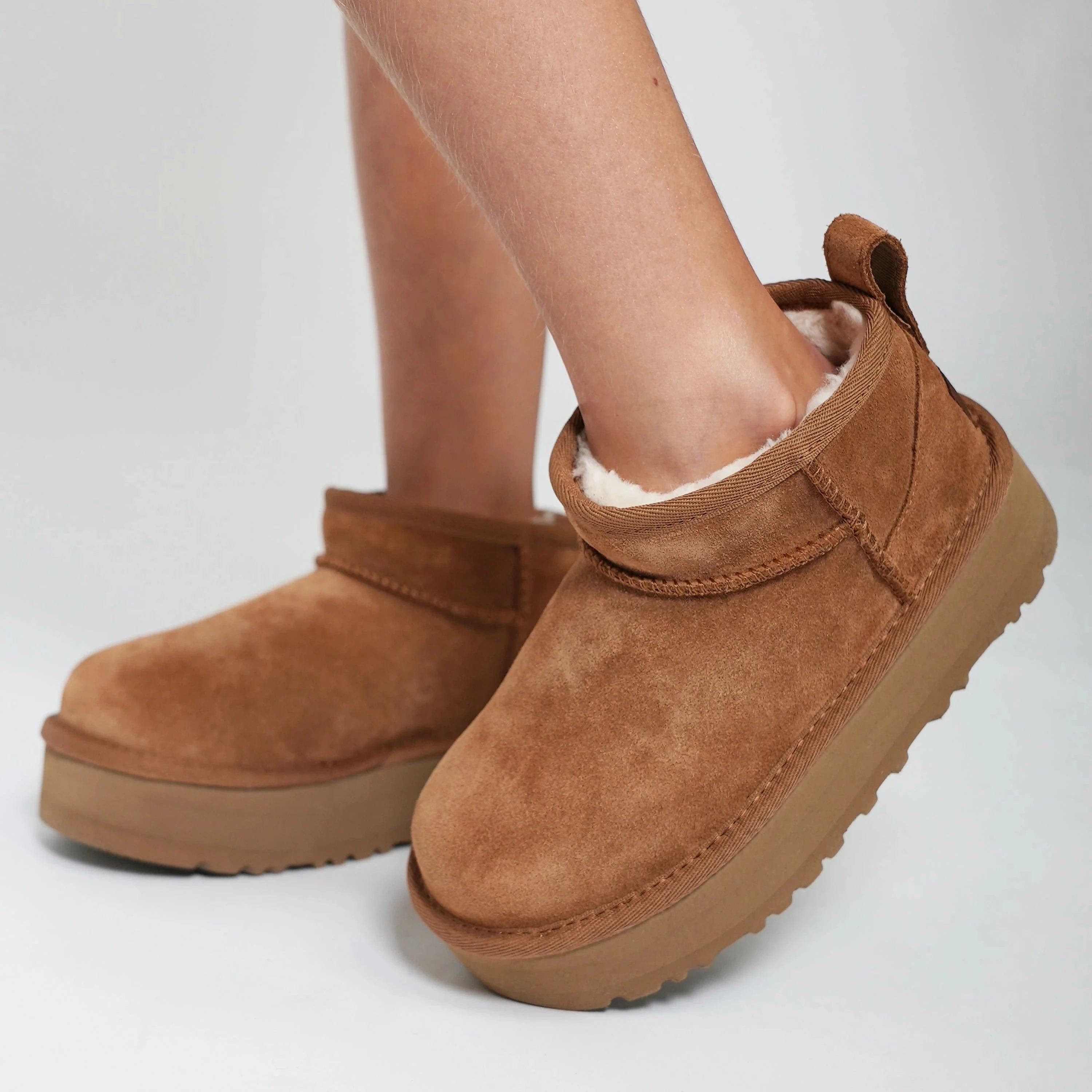 UGG Classic Ultra Mini Platform Boot 'Chestnut' (Kids) – The Attic