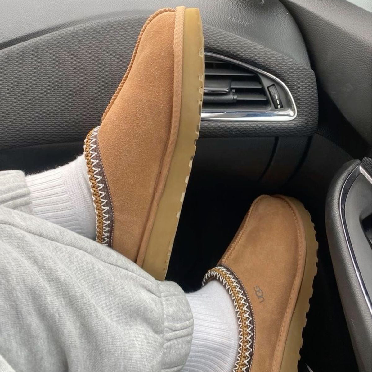 UGG Tasman Slipper 'Chestnut'