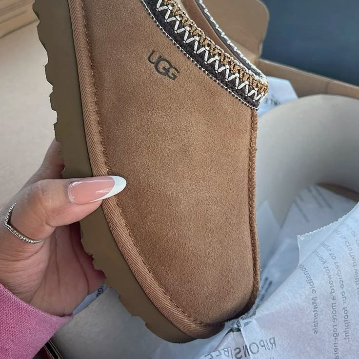 UGG Tasman Slipper 'Chestnut'