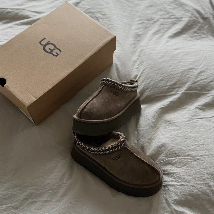 UGG Tazz Slipper 'Hickory' (W)