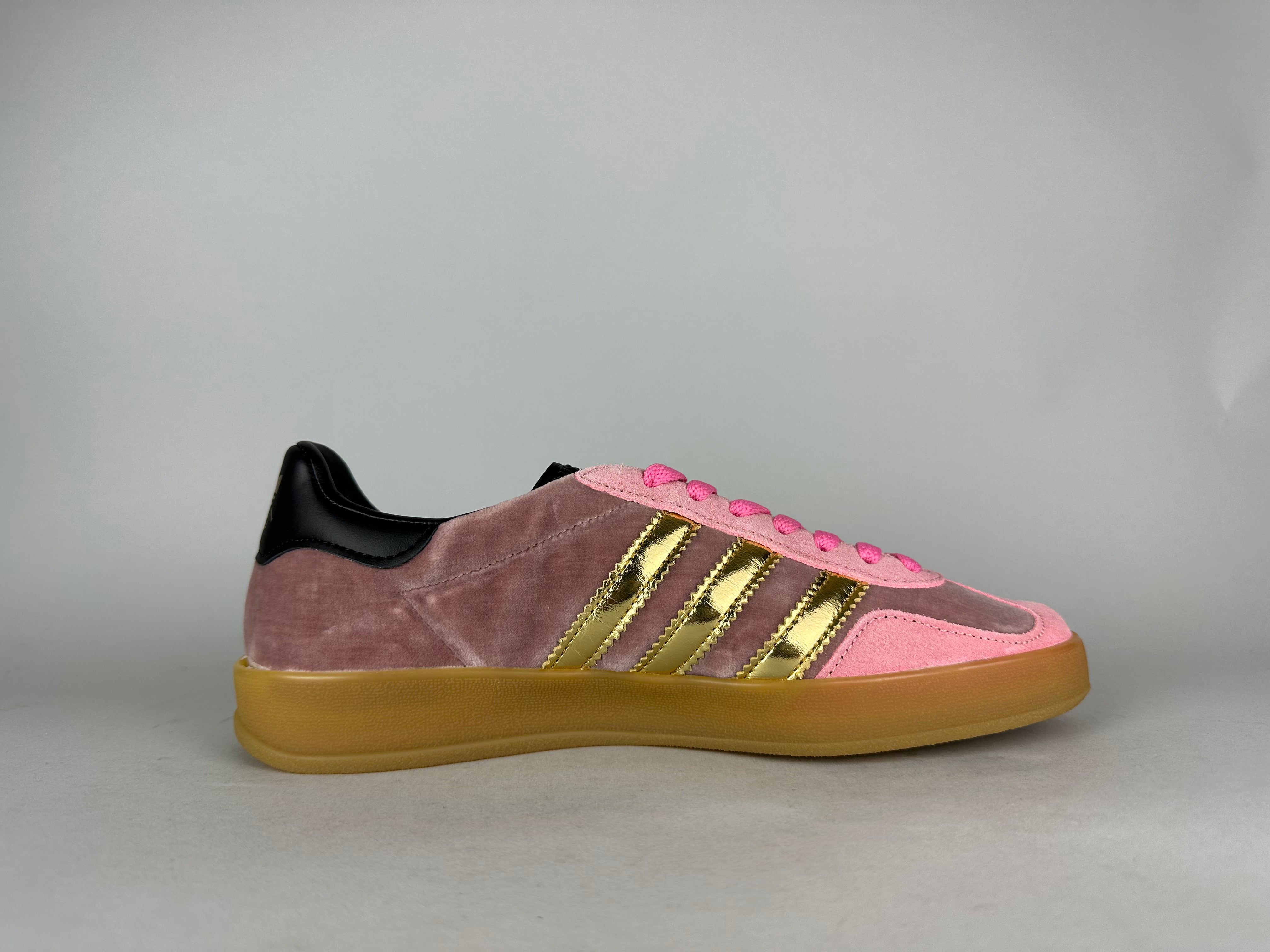 adidas x Gucci Gazelle Pink Velvet (W) - Size 38 (ARCHIVE)