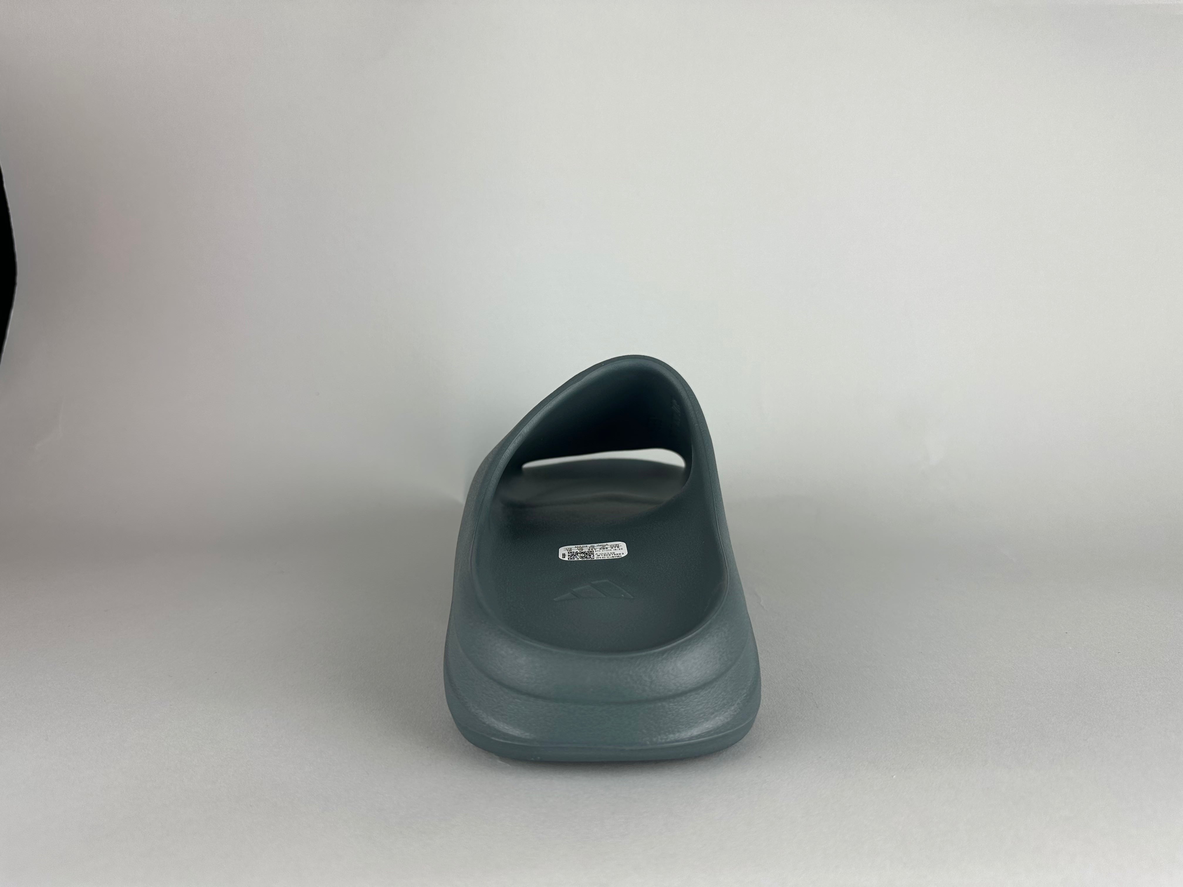adidas Yeezy Slides 'Slate Marine' - Size 44 2/3 (ARCHIVE)