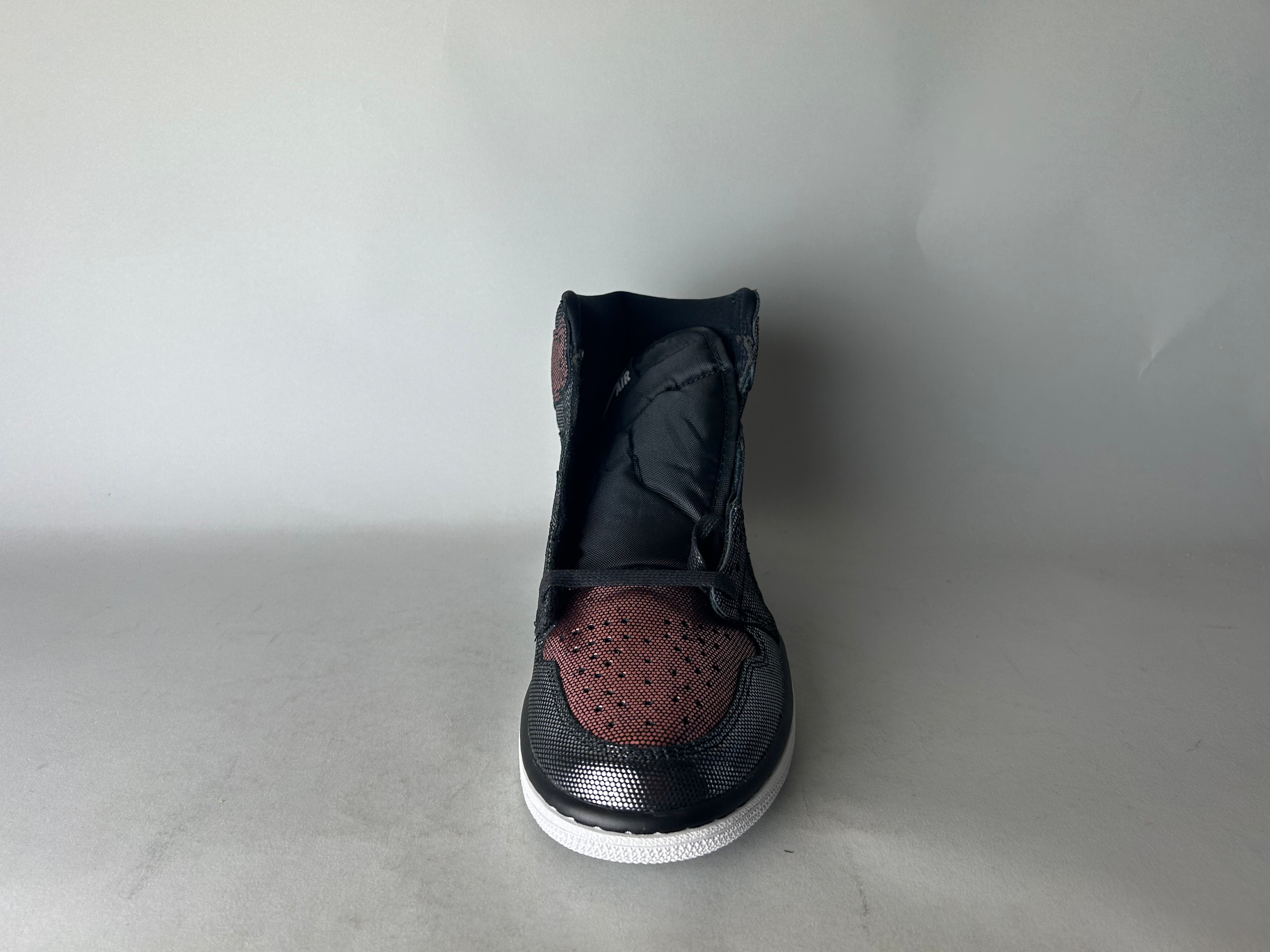 Air Jordan 1 High OG 'Fearless' (Women's) - Size 40.5 (ARCHIVE)