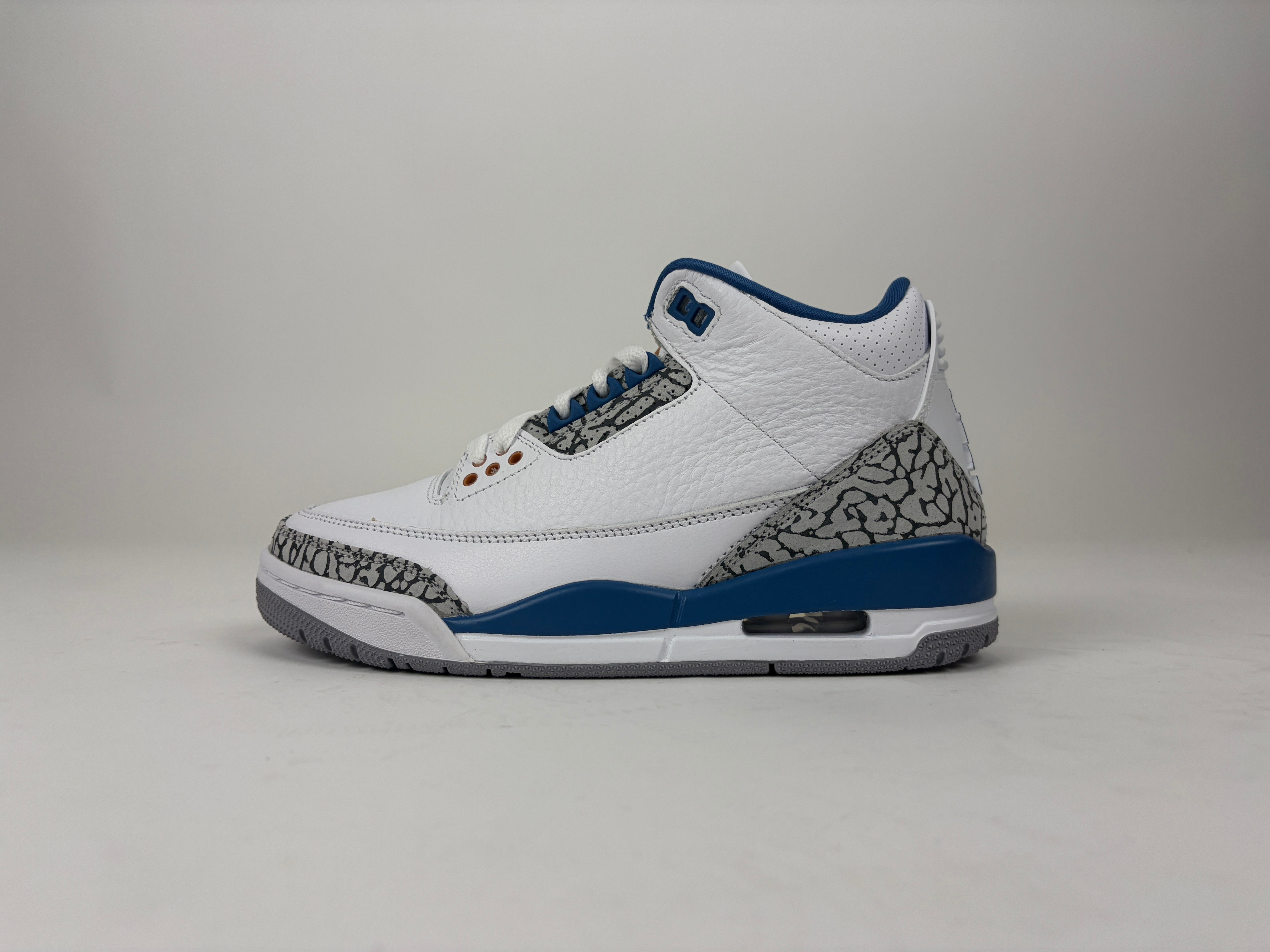 Air Jordan 3 Retro 'Washington Wizards' - Size 35.5 (ARCHIVE)