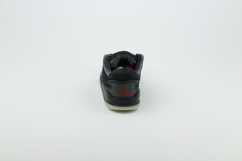 Air Jordan Flight Court x Who Decides War ‘Bred’ (Women’s) blends classic Jordan style with raw edge and elevated detailing, style with cargos and statement pieces for a clean creative look.