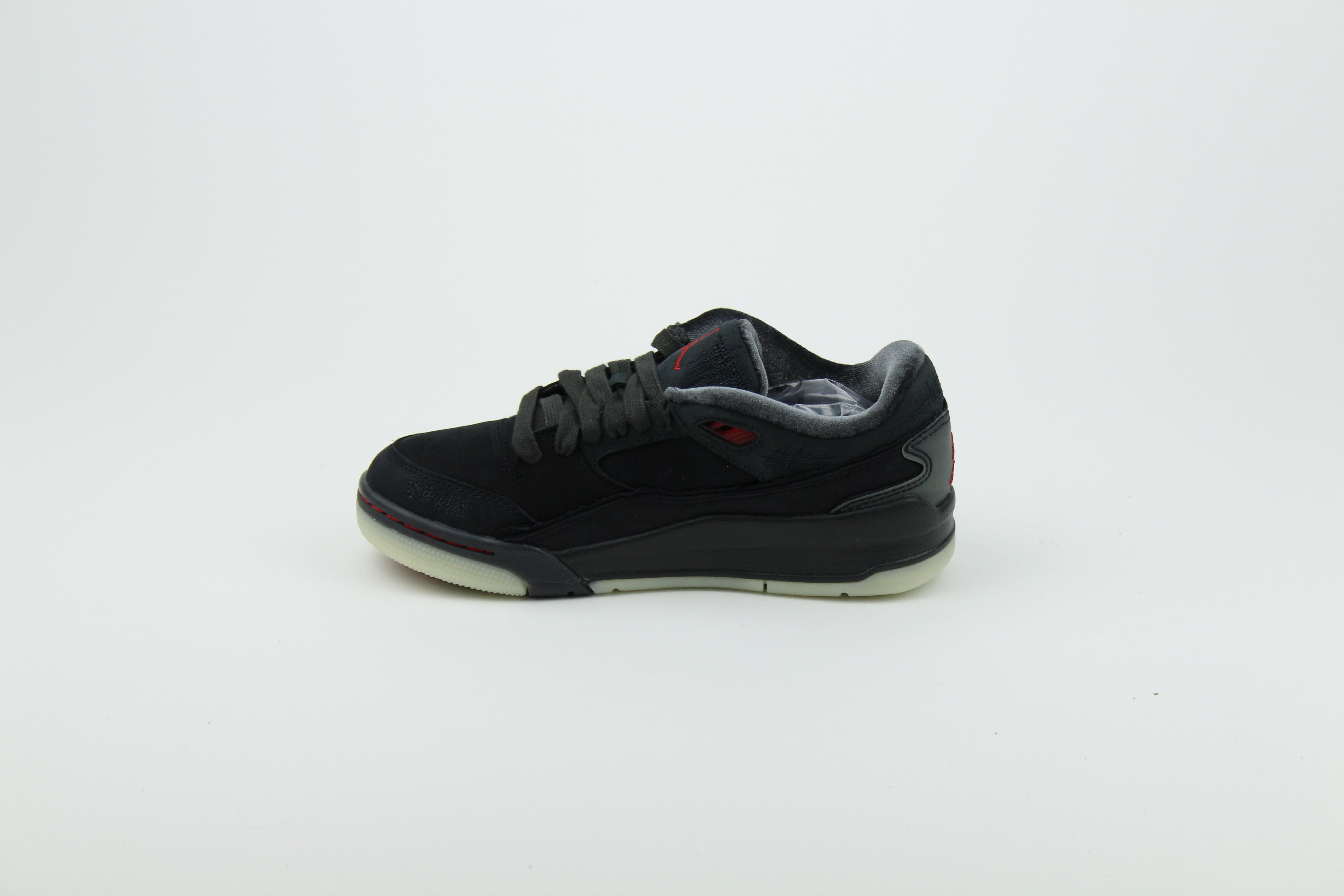 Air Jordan Flight Court x Who Decides War ‘Bred’ (Women’s) blends classic Jordan style with raw edge and elevated detailing, style with cargos and statement pieces for a clean creative look.