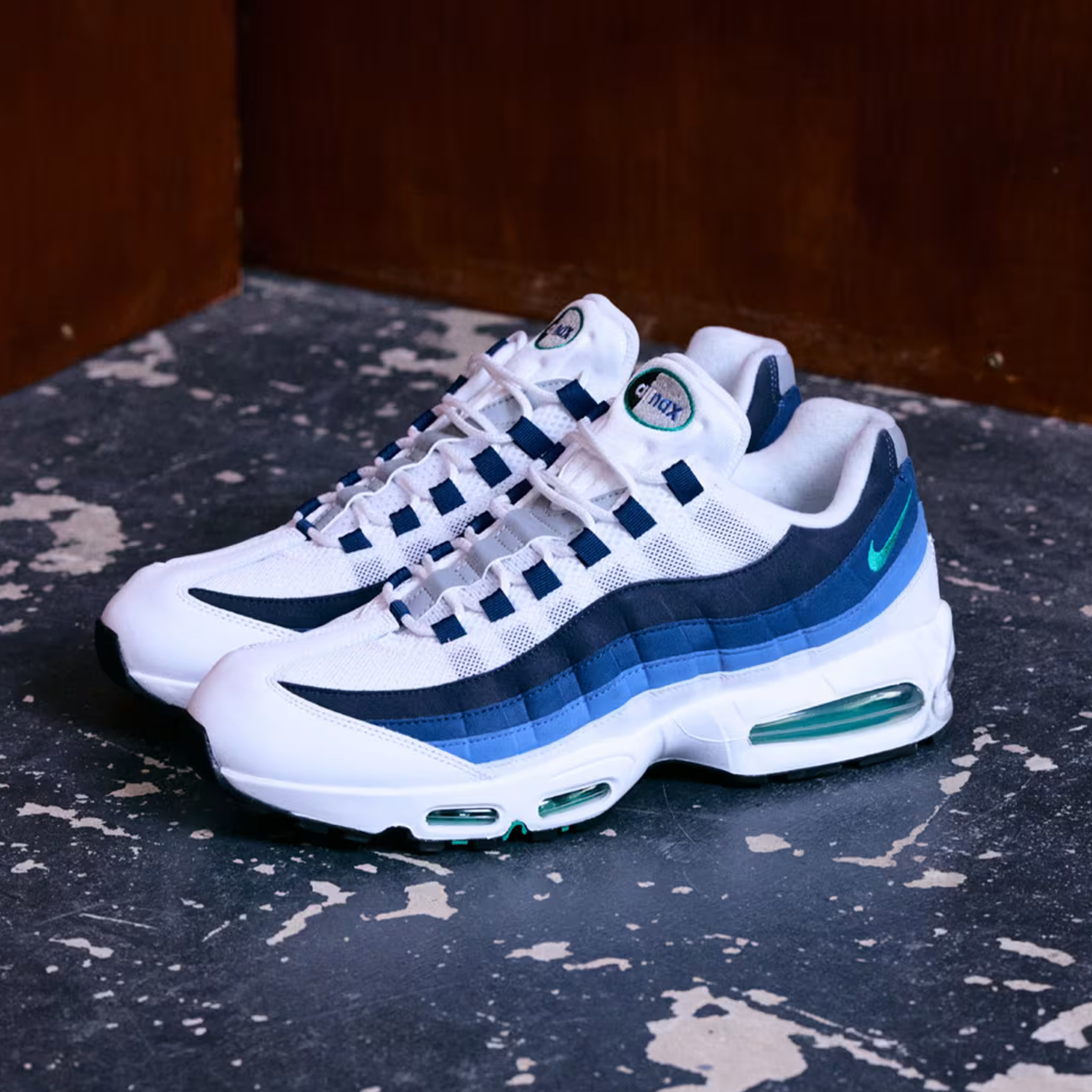Air Max 95 Big Bubble 'Lake Blue and French Blue' – The Attic Air Max 95 Big Bubble 'Lake Blue and French Blue' – The Attic