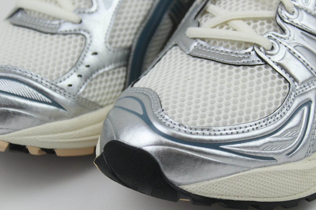 ASICS Gel-Kayano 14 Cream & Ironclad – Vintage Running Sneakers, Mesh and Synthetic Lifestyle Trainers, Retro Performance Shoes