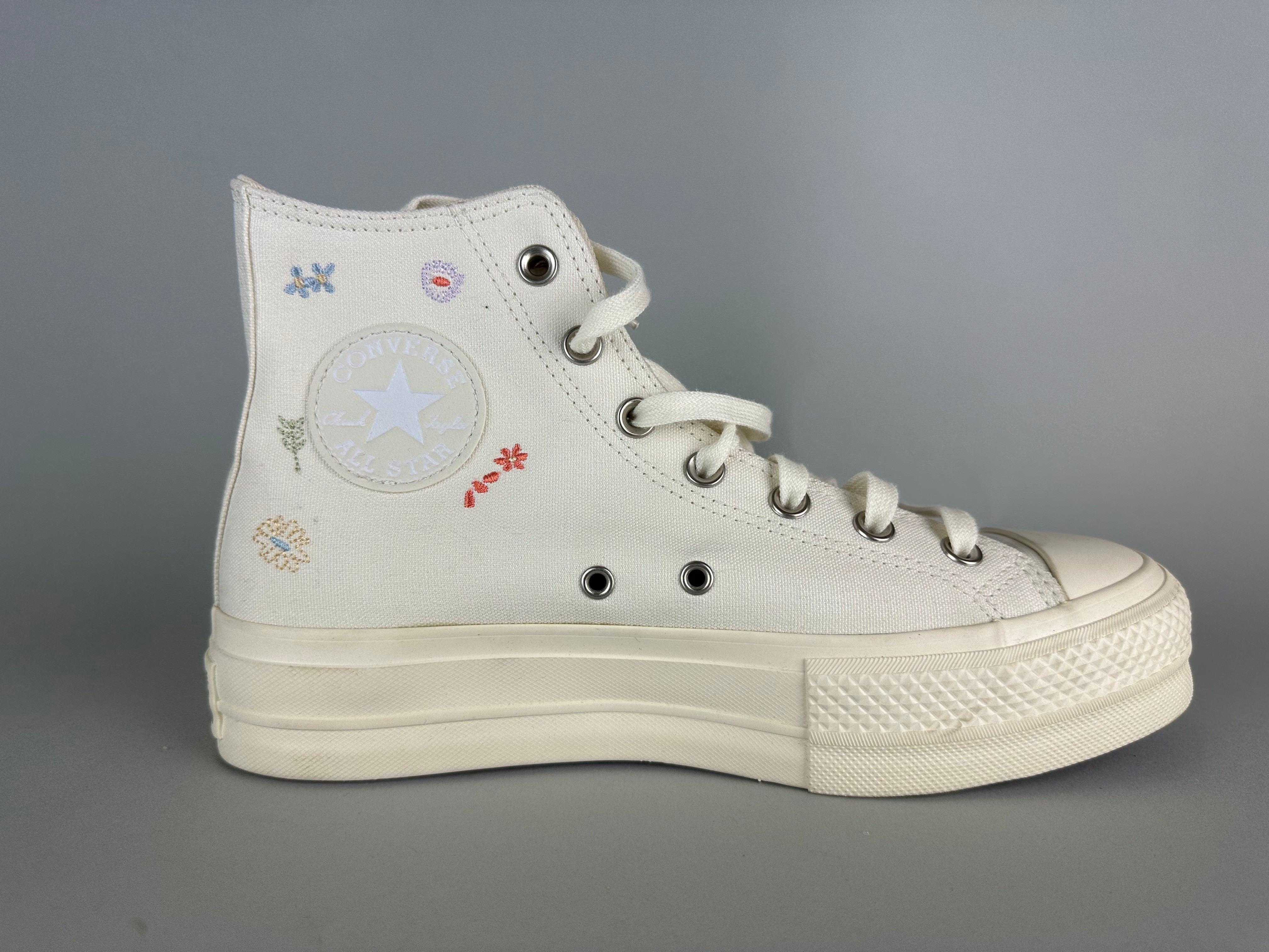 Converse Wmns Chuck Taylor All Star Lift Platform 'Embroidered Floral' - Size 41 (ARCHIVE)