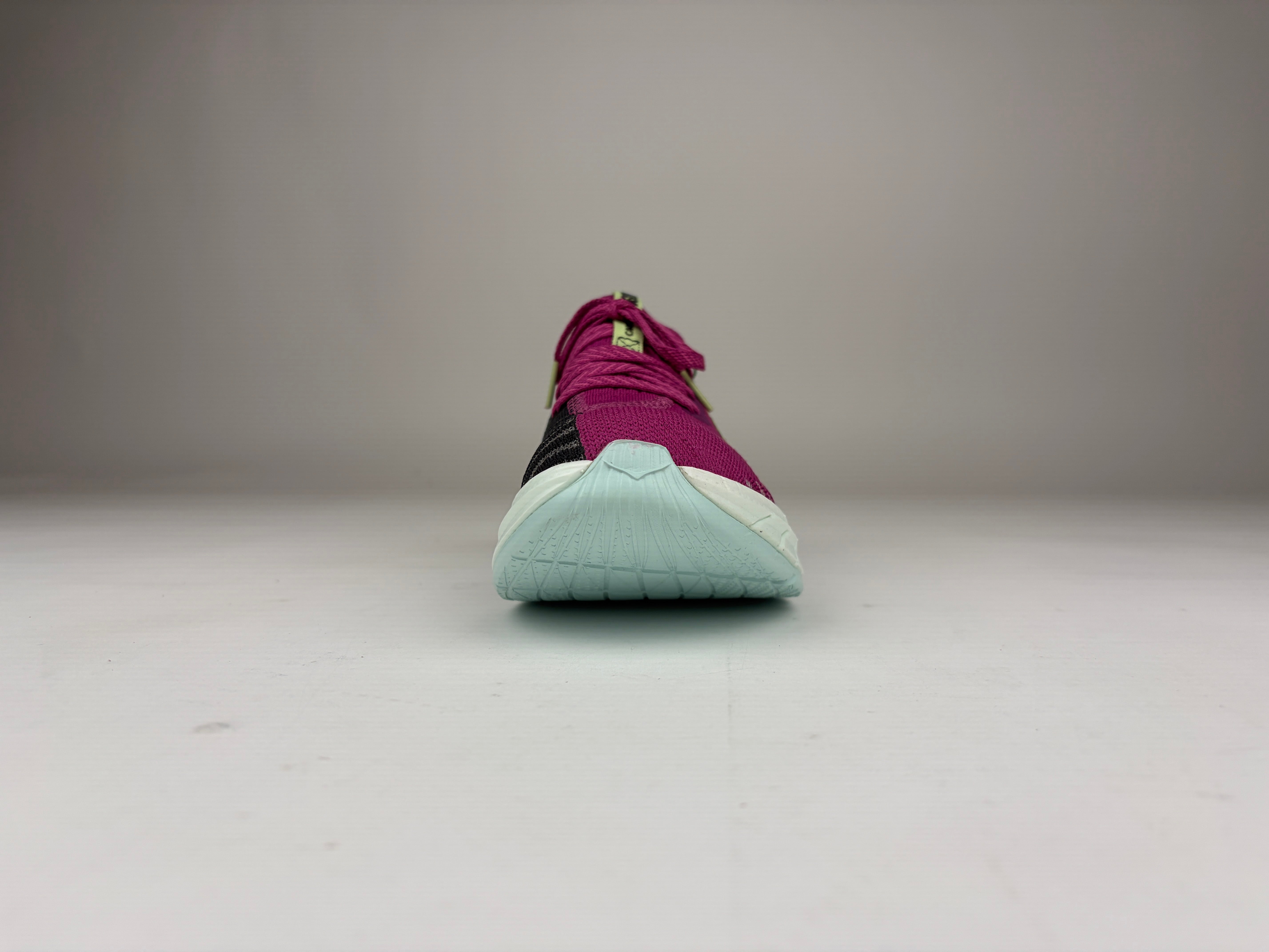 Hoka One One Carbon X 3 Festival Fuchsia (W) - Size 37 1/3 (ARCHIVE)