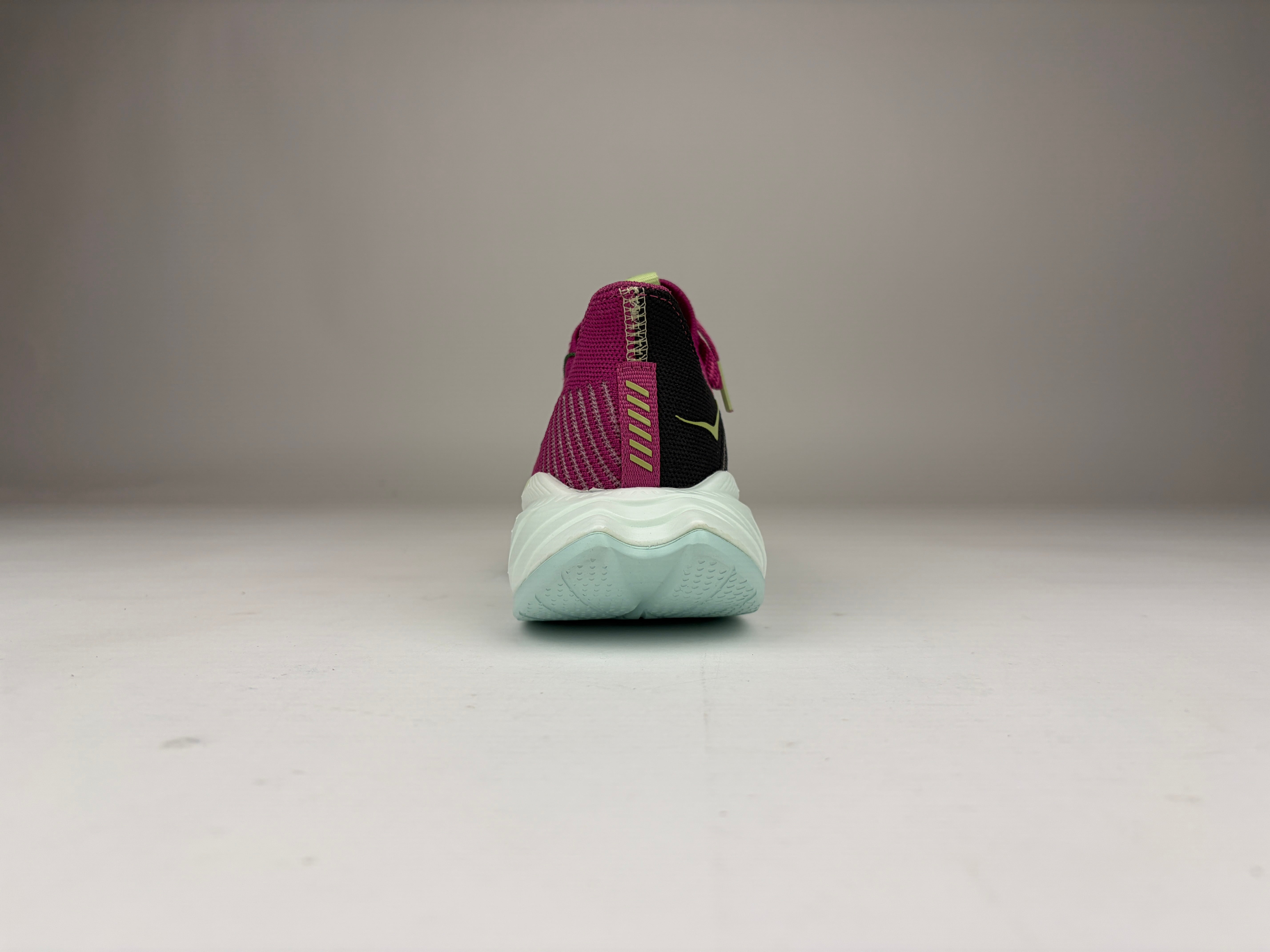 Hoka One One Carbon X 3 Festival Fuchsia (W) - Size 37 1/3 (ARCHIVE)