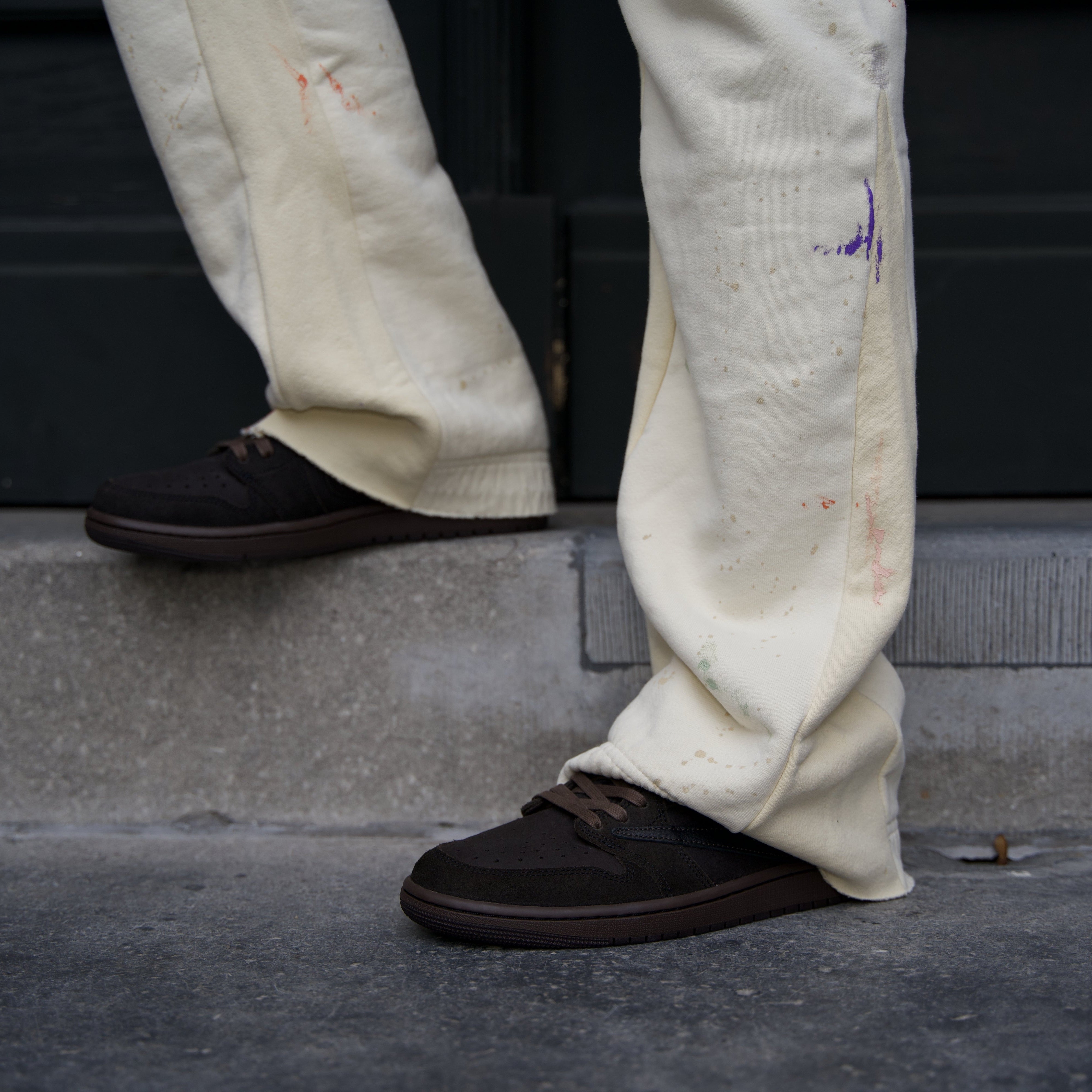 Travis Scott x Air Jordan 1 Low OG 'Velvet Brown'-9621370175818-The Attic
