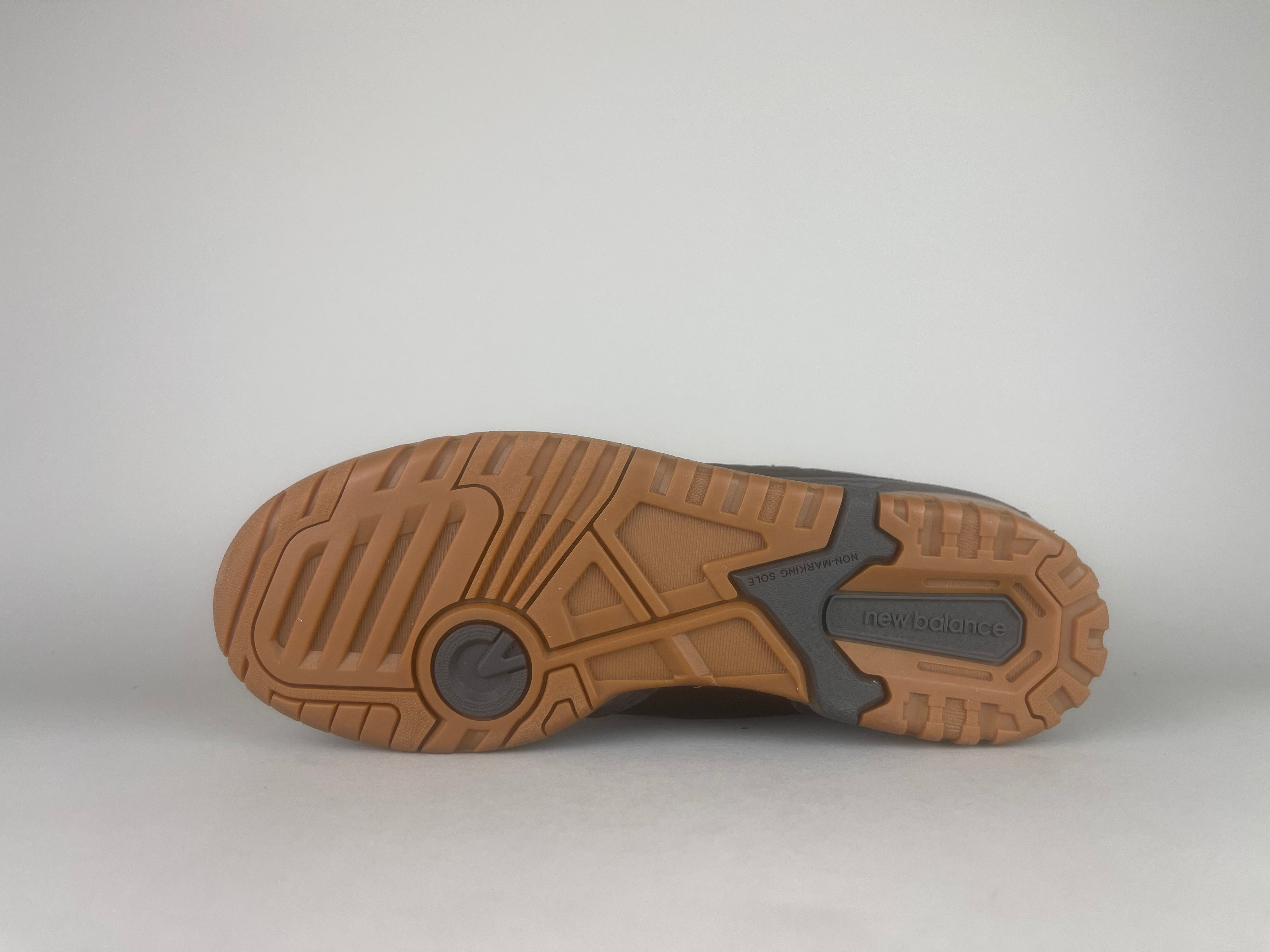 New Balance 550 'Black Gum' - Size 40 (ARCHIVE)