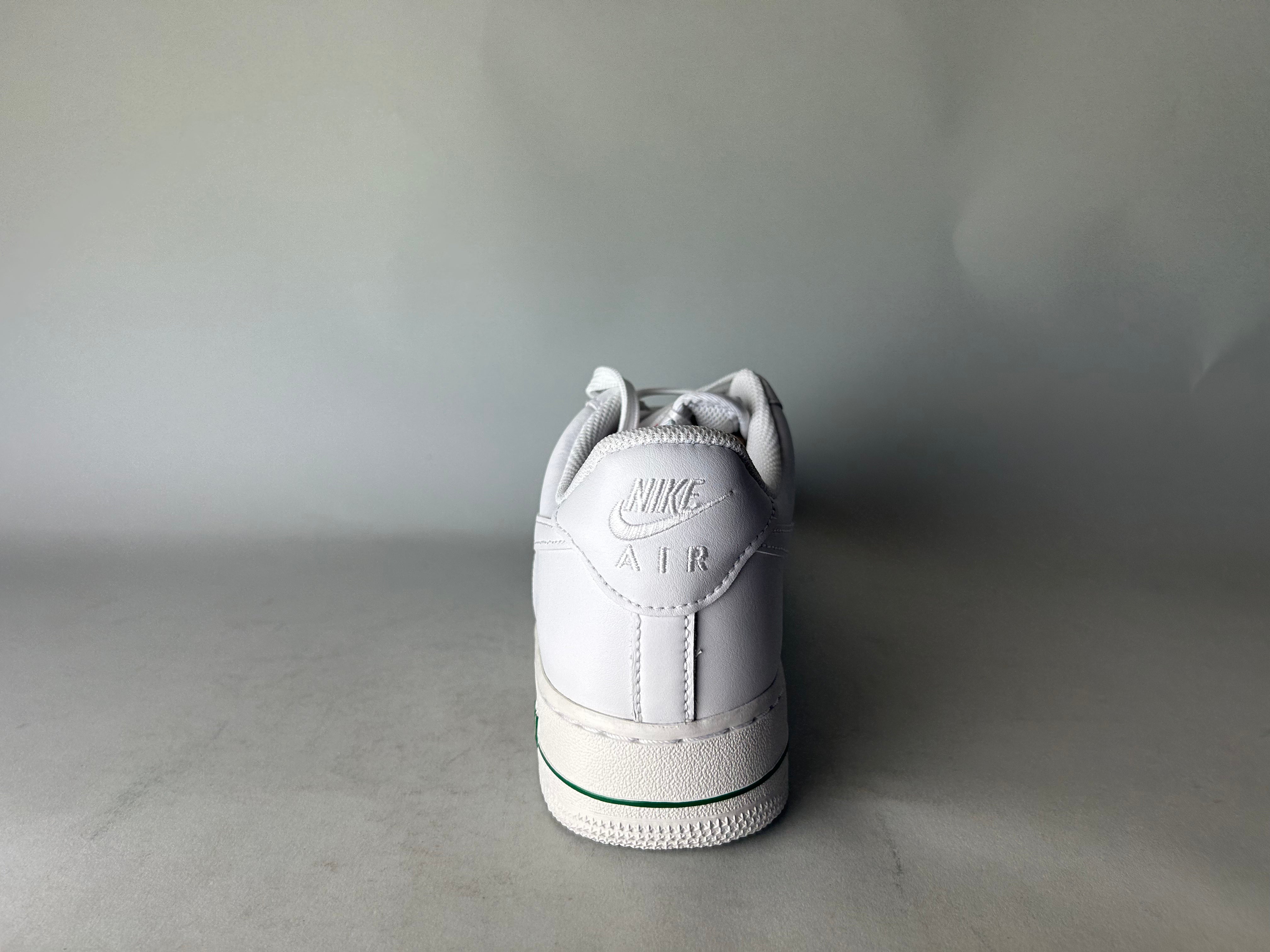 Nike Air Force 1 Low 'Rose White' - Size 43 (ARCHIVE)