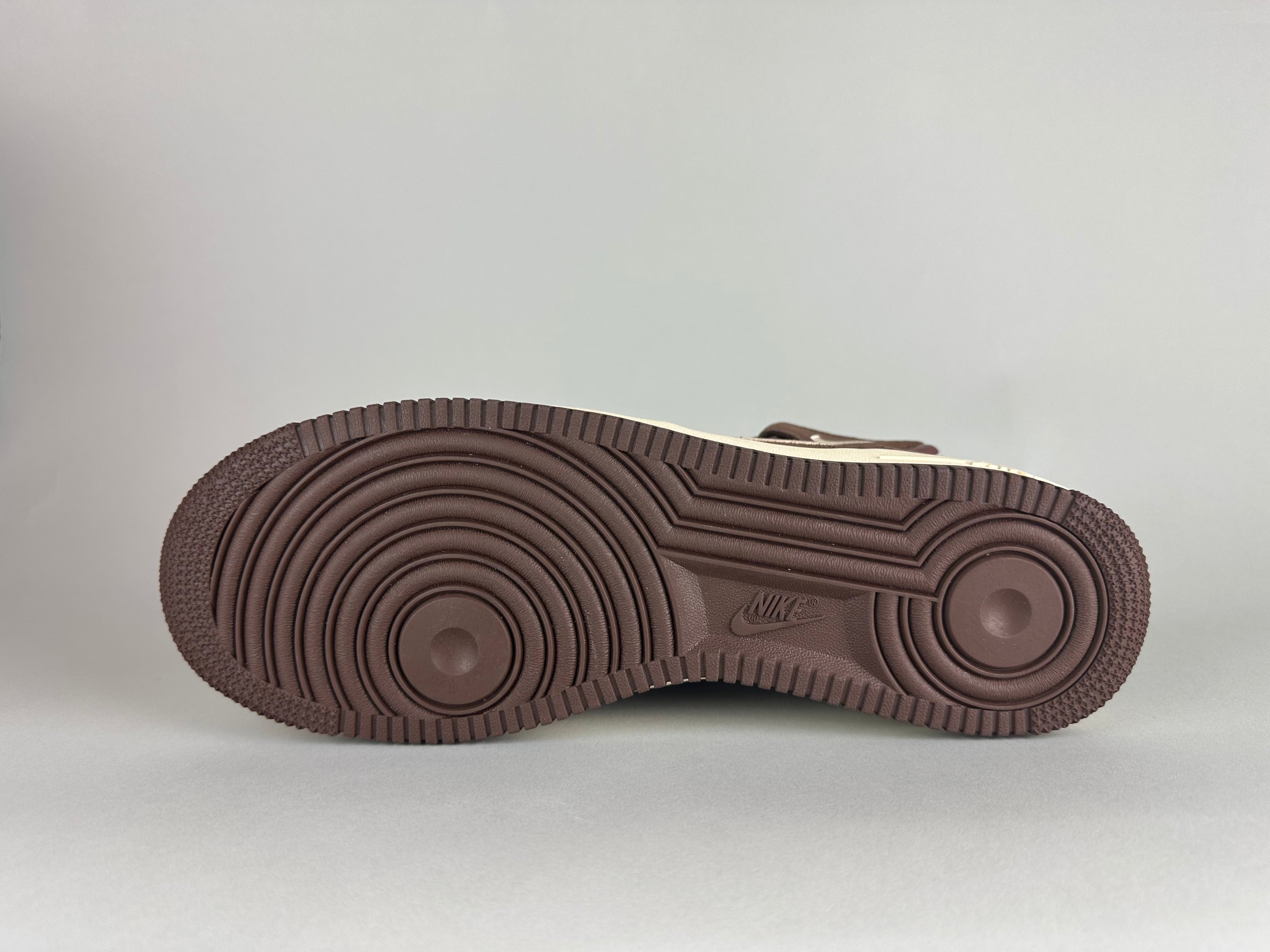 Nike Air Force 1 Mid 'Chocolate' - Size 44.5 (ARCHIVE)
