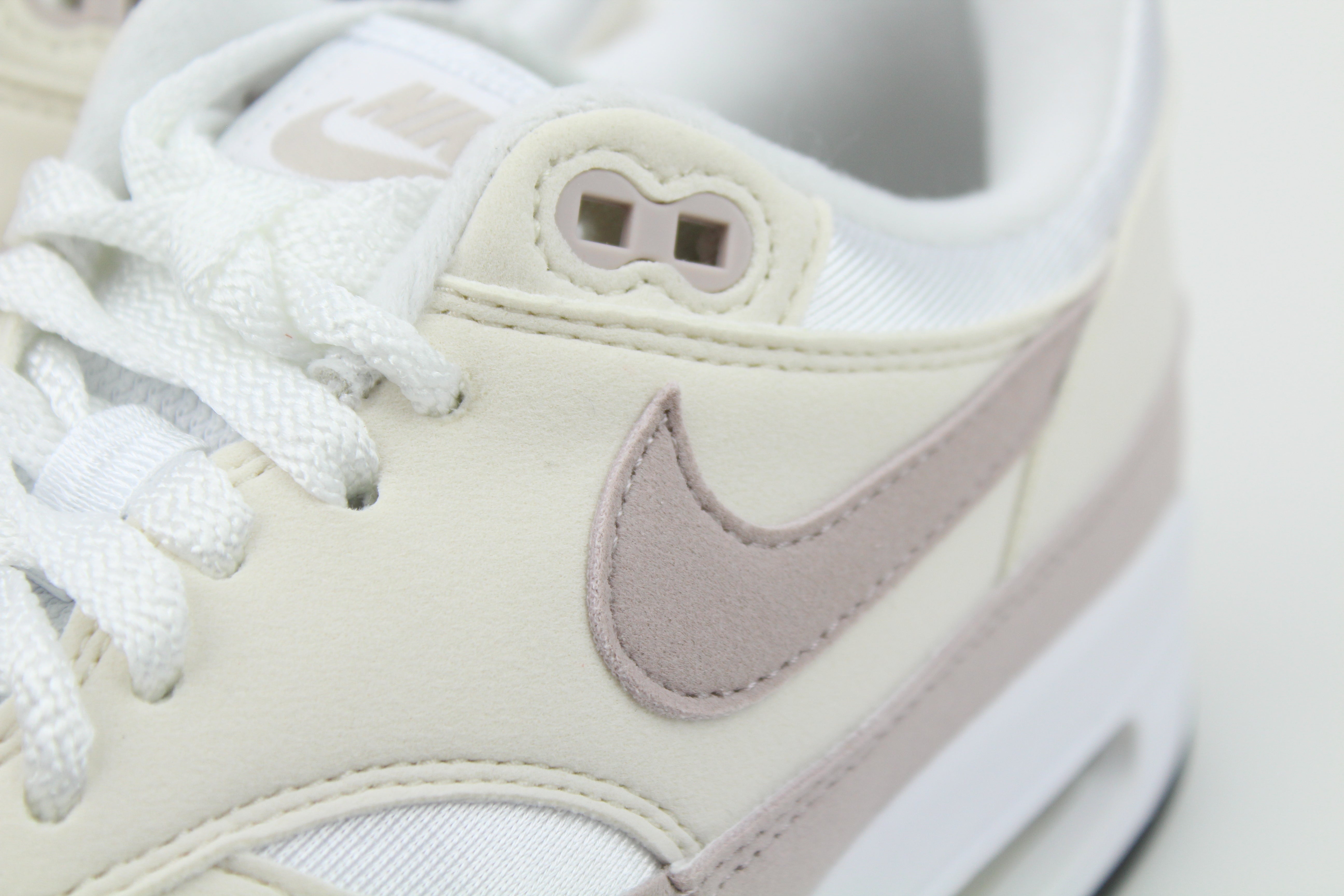 Nike Air Max 1 'Platinum Violet' (W)