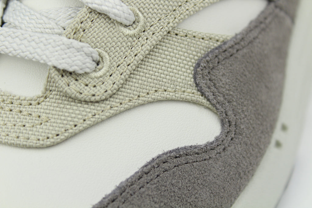 Nike Air Max 1 Premium Cave Stone – Suede and Mesh Retro Running Sneakers, Classic Lifestyle Shoes, Iconic Streetwear Trainers