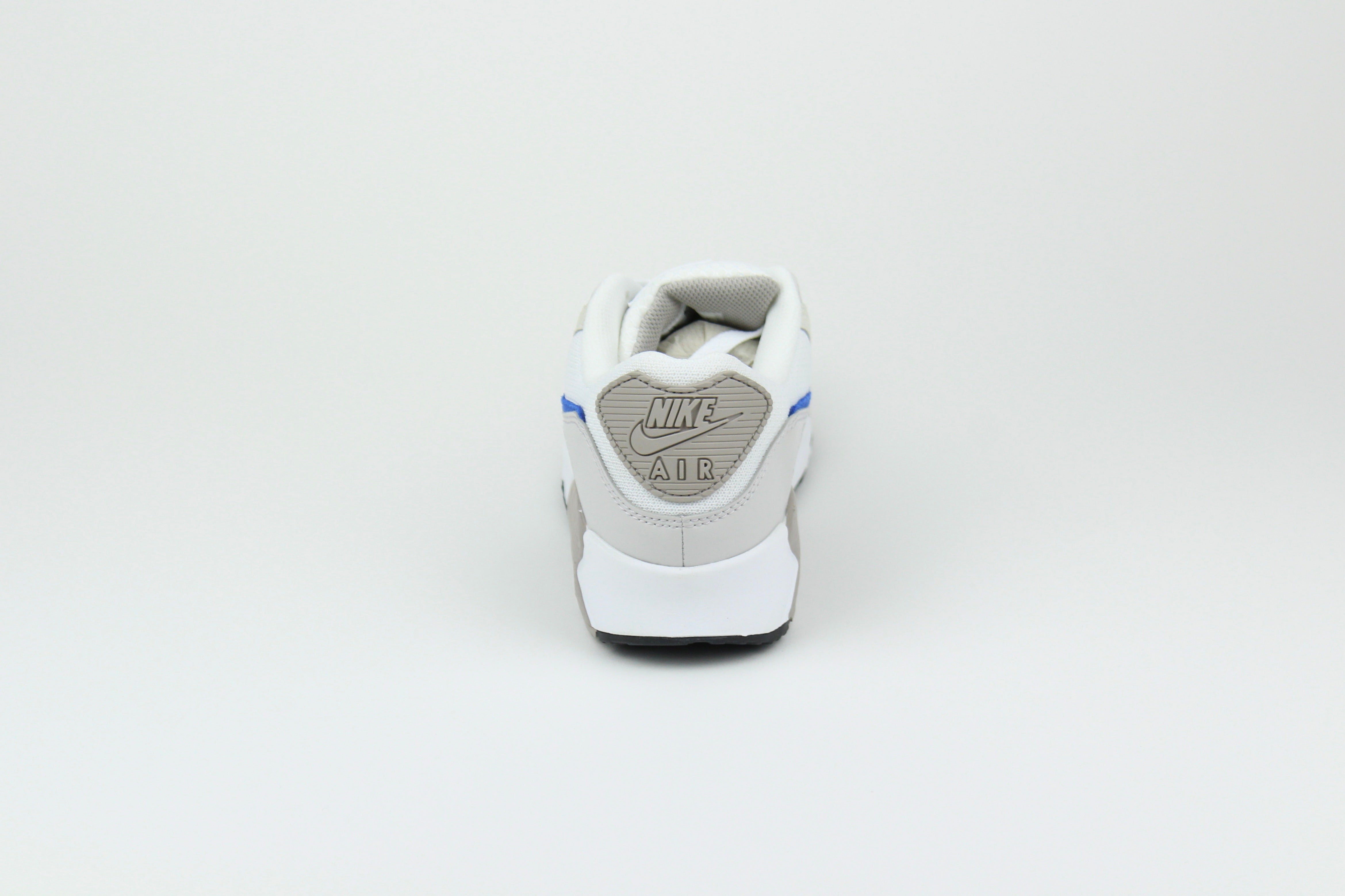 Nike Air Max 90 sneakers in 'Grey Racer Blue' colorway, stylish athletic shoes with grey and blue accents, perfect for casual and sportswear.