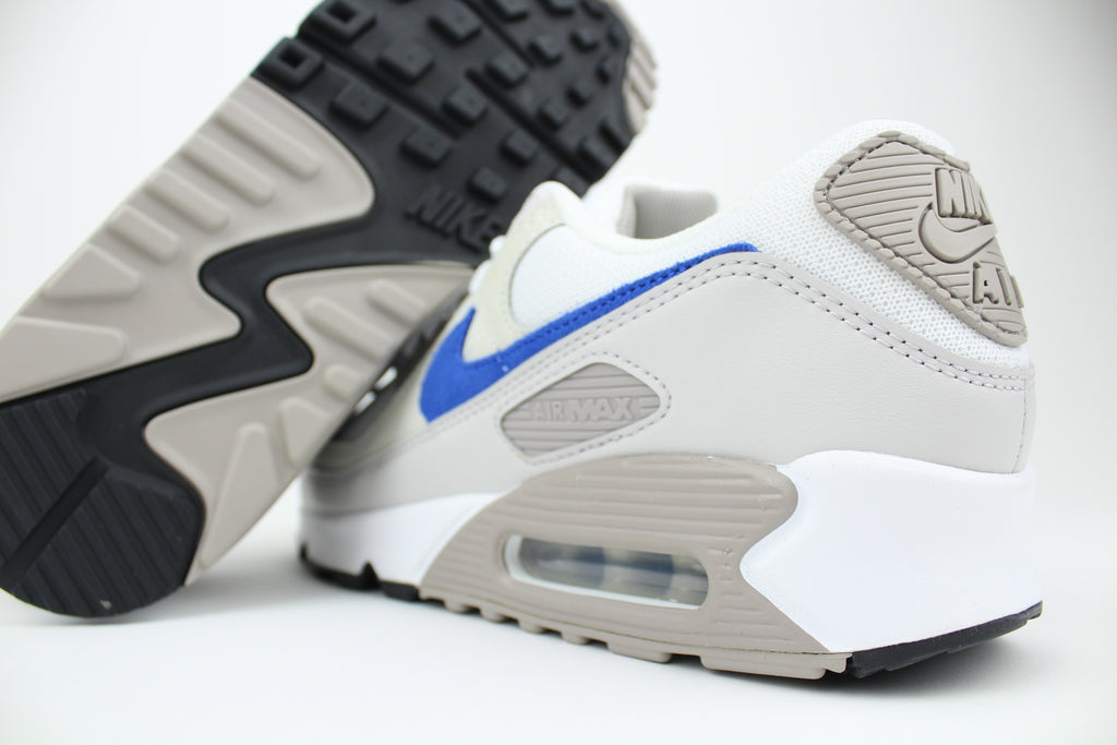 Nike Air Max 90 sneakers in 'Grey Racer Blue' colorway, stylish athletic shoes with grey and blue accents, perfect for casual and sportswear.