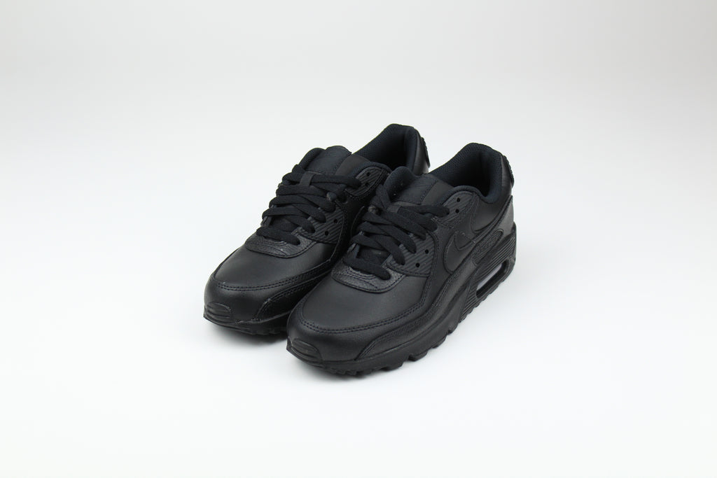 Nike Air Max 90 Leather Triple Black – Classic Retro Running Sneakers, Premium All-Black Lifestyle Shoes, Iconic Streetwear Trainers